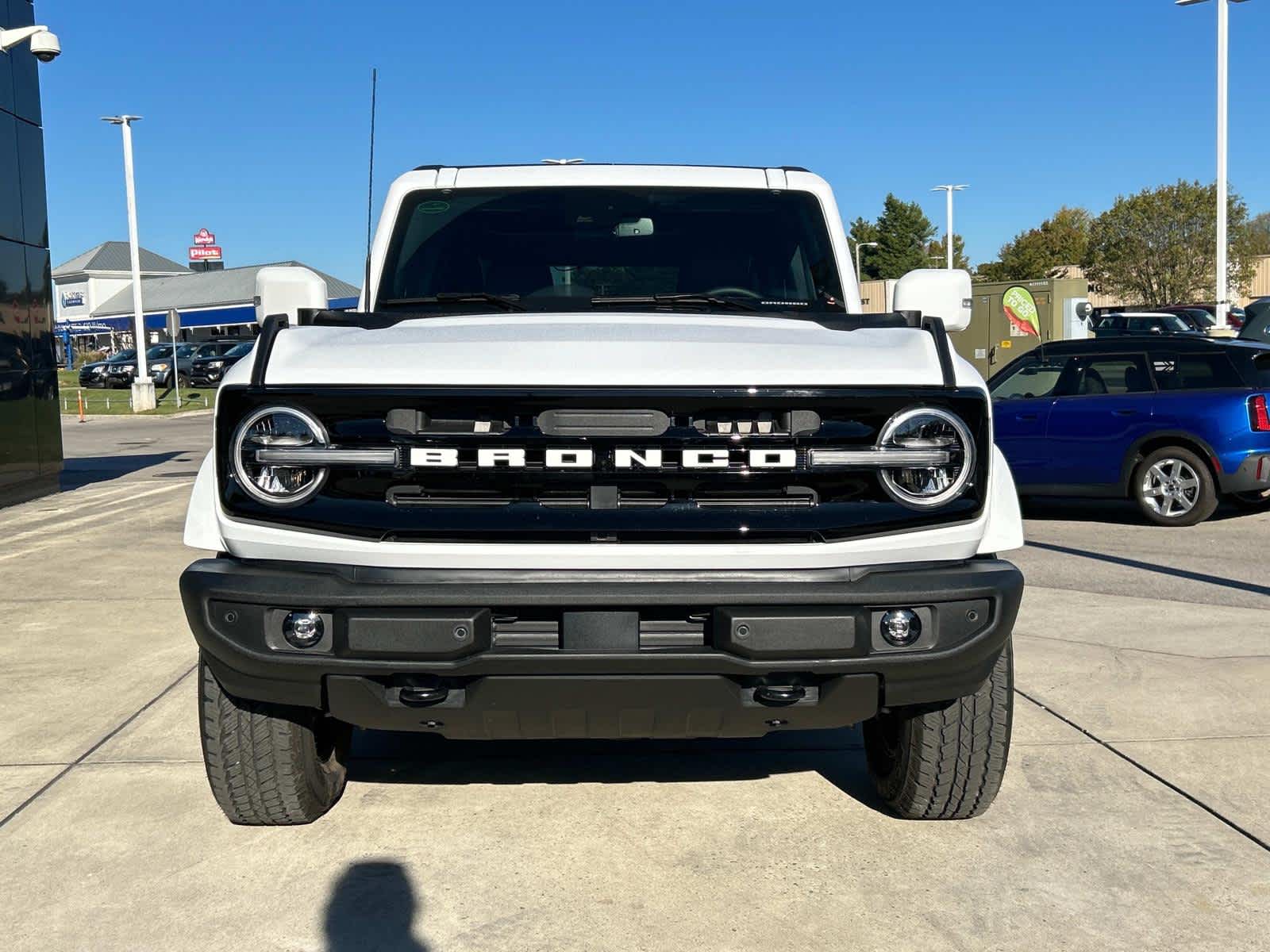 2023 Ford Bronco Outer Banks 3