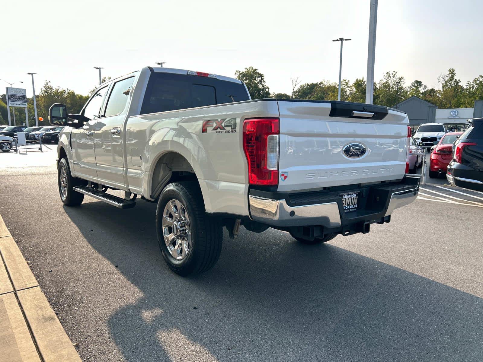 2017 Ford Super Duty F-250 SRW Lariat 4WD Crew Cab 6.75 Box 5