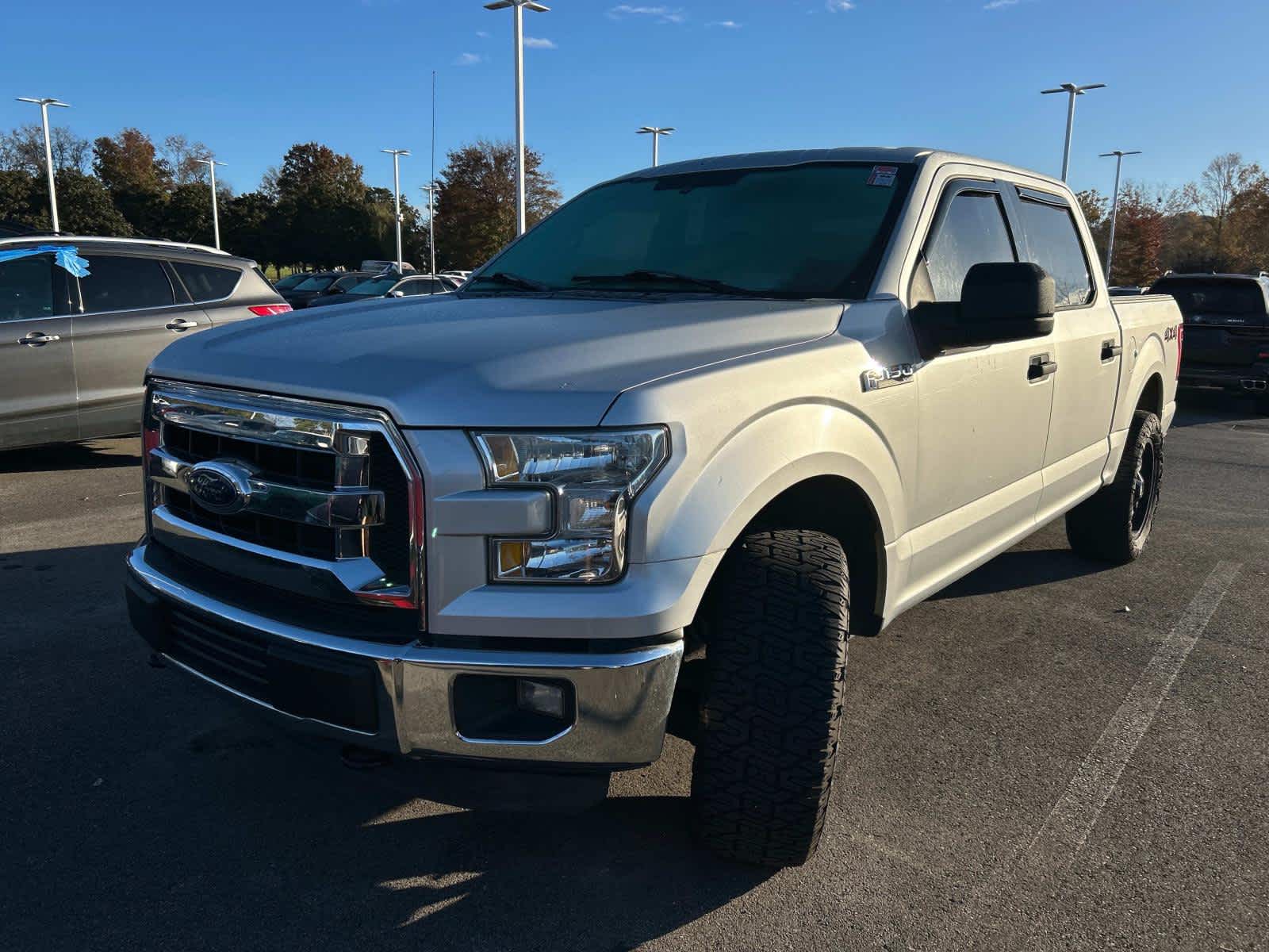 2015 Ford F-150 XLT 4WD SuperCrew 145 2