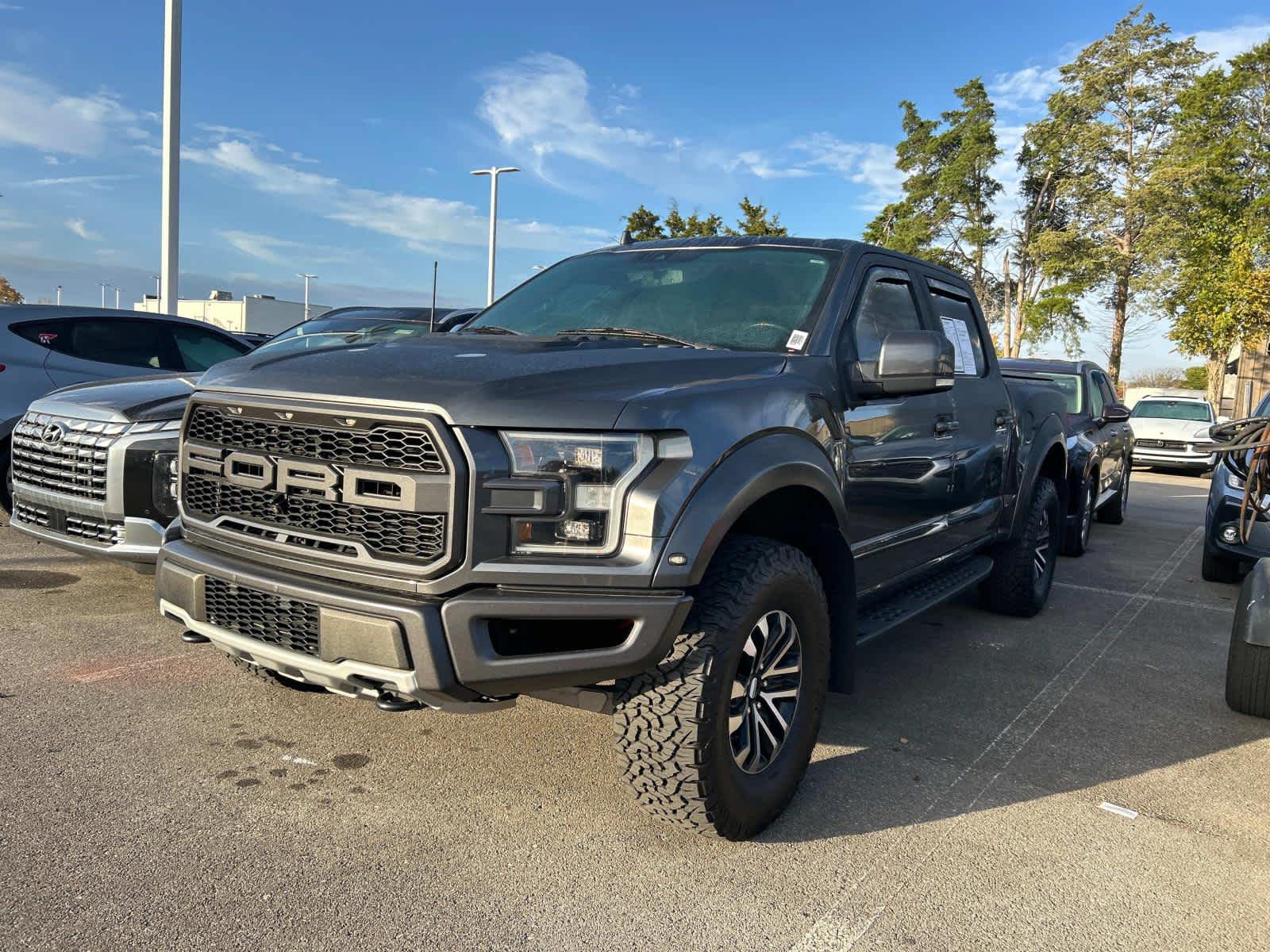 2019 Ford F-150 Raptor 4WD SuperCrew 5.5 Box 2