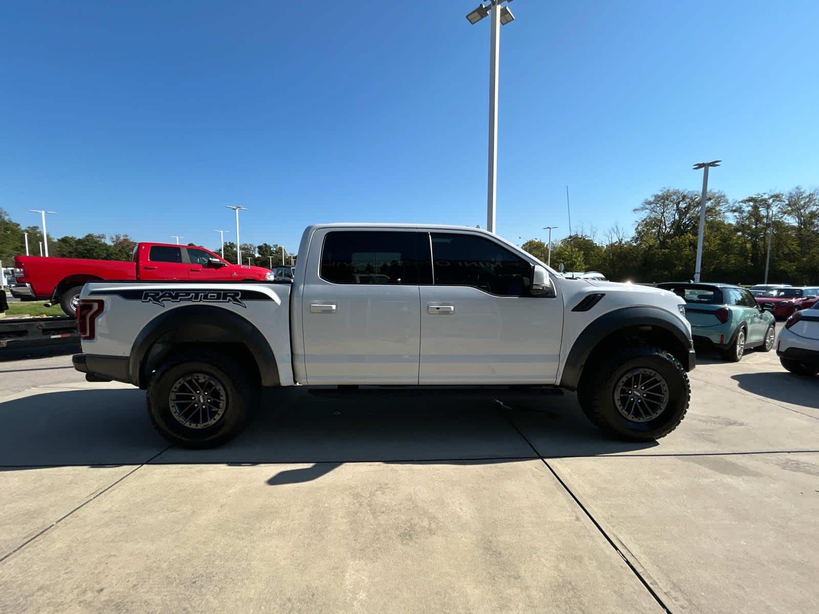 2019 Ford F-150 Raptor 4WD SuperCrew 5.5 Box 5