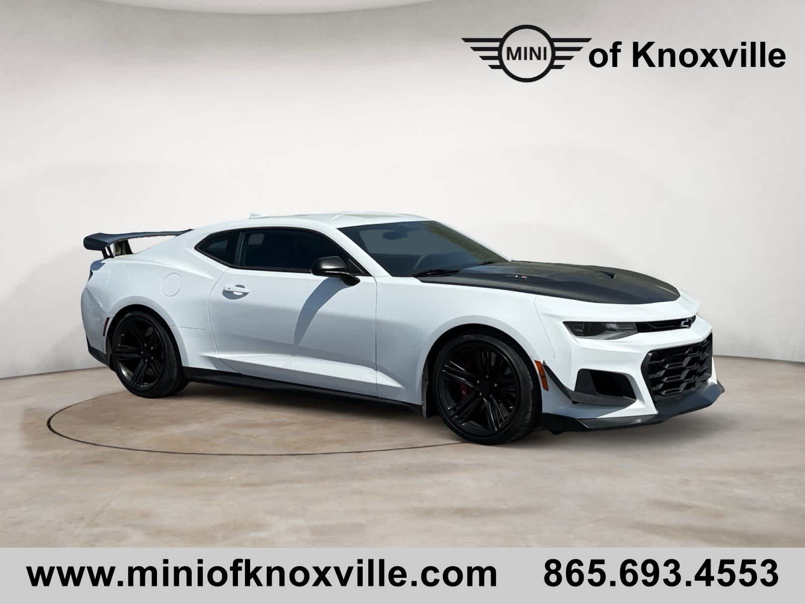 Summit White 2018 Chevrolet Camaro ZL1 Coupe RWD Coupe Rear-Wheel Drive 6-Speed Manual