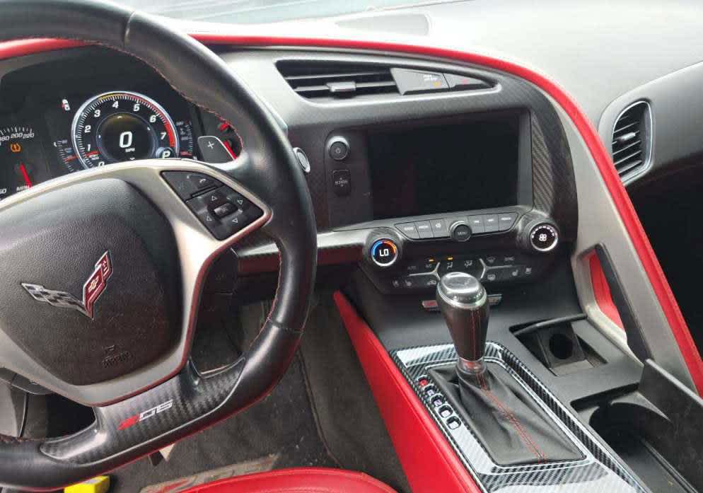View vehicle photo 4