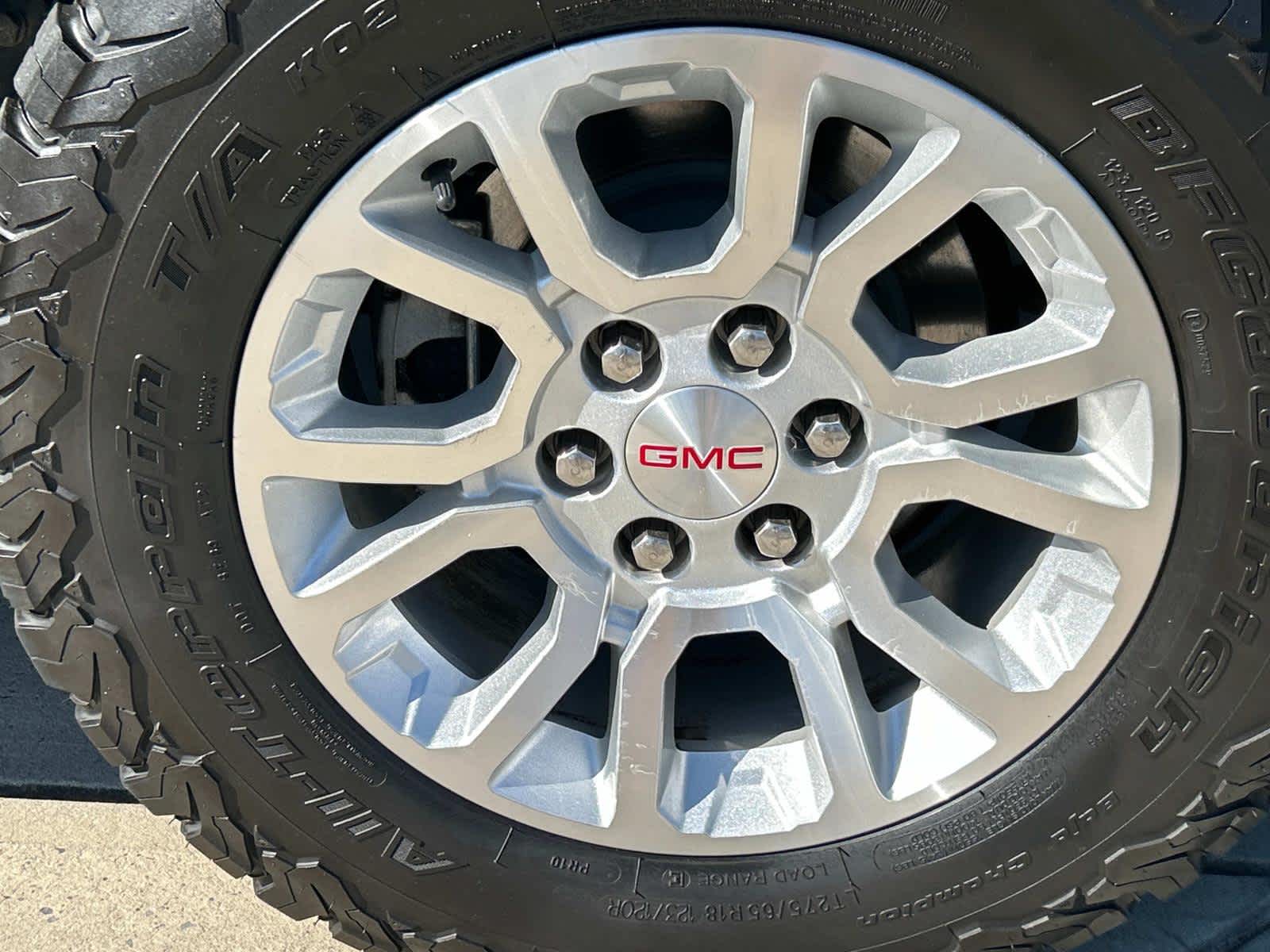 2019 GMC Yukon XL SLT 10