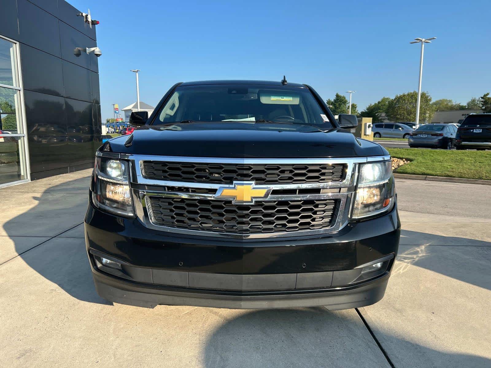 2016 Chevrolet Suburban LT 3