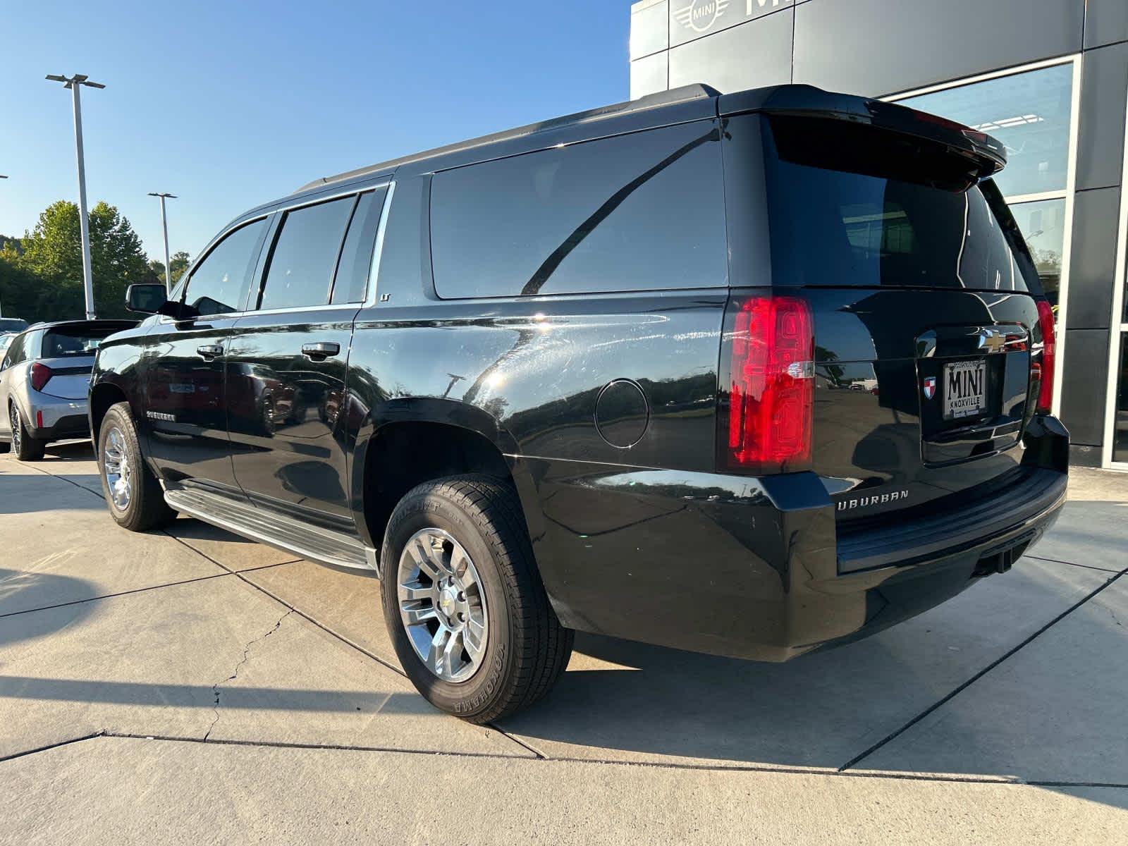 2016 Chevrolet Suburban LT 8