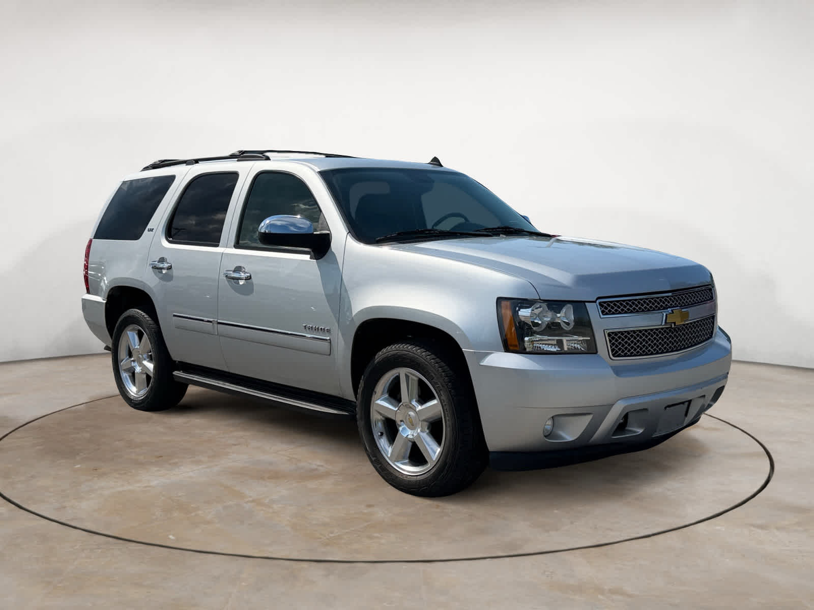 Silver Ice Metallic 2013 Chevrolet Tahoe SUV / Crossover Four-Wheel Drive 6-Speed Automatic