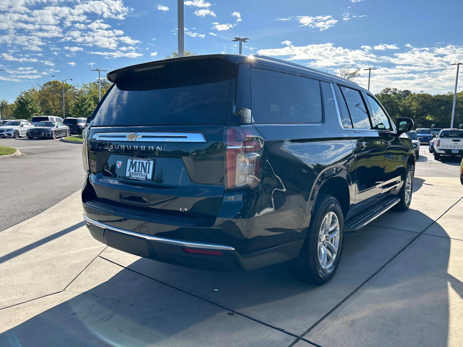 2023 Chevrolet Suburban LT 6