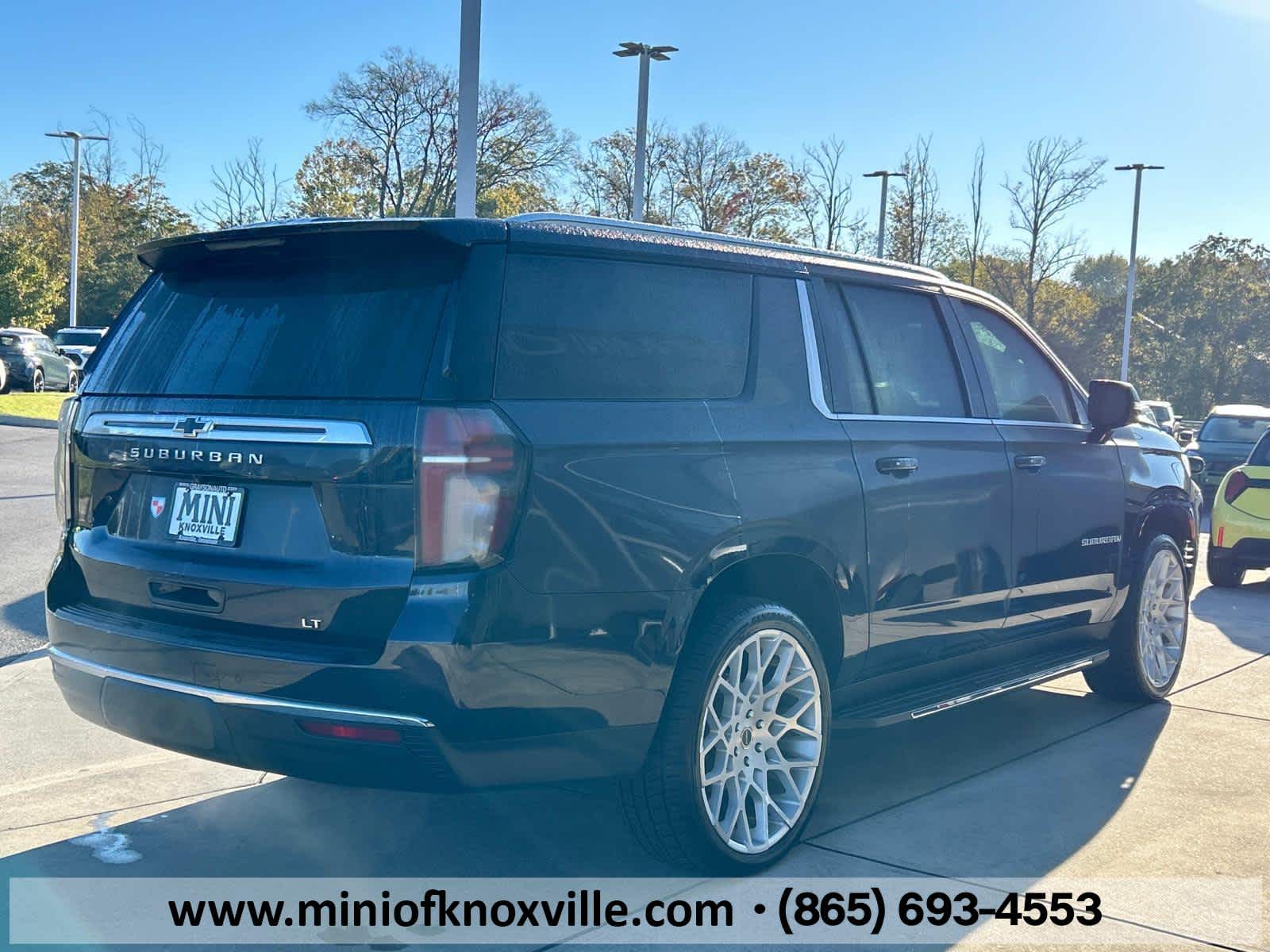 2022 Chevrolet Suburban LT 6