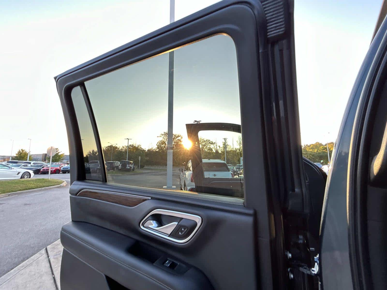 2021 Chevrolet Suburban Premier 16