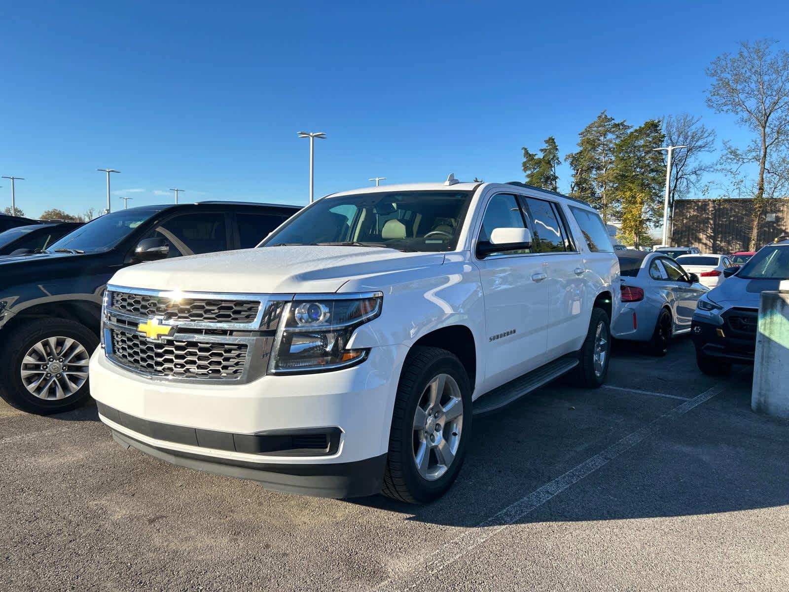 2016 Chevrolet Suburban LT 2