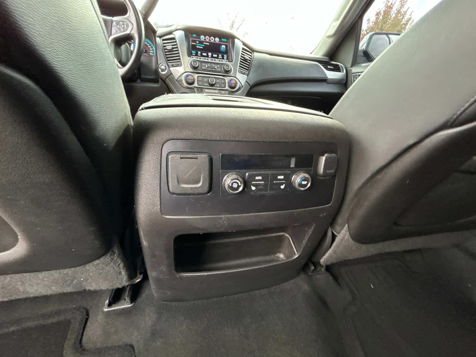 2016 Chevrolet Suburban LTZ 15