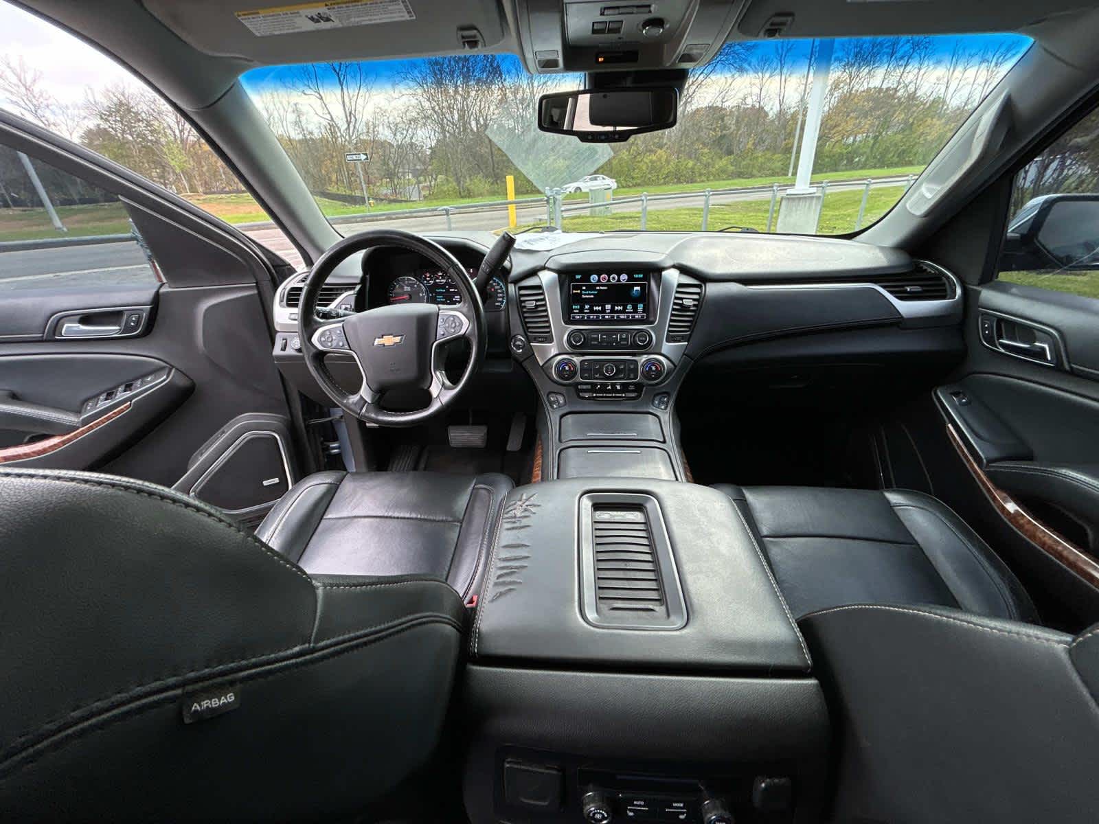 2016 Chevrolet Suburban LTZ 14