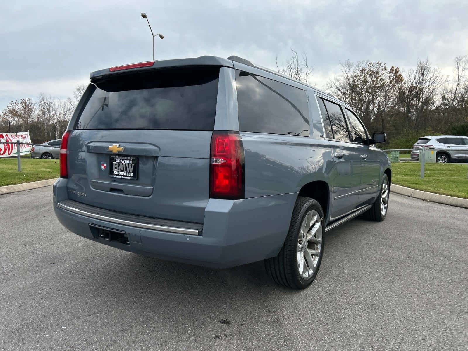 2016 Chevrolet Suburban LTZ 3