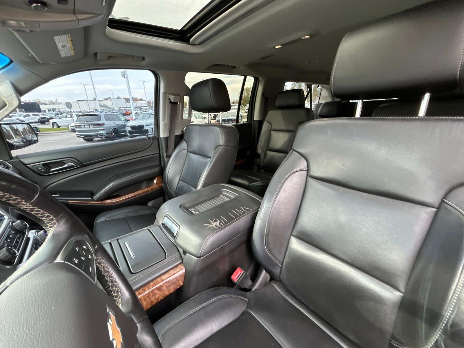 2016 Chevrolet Suburban LTZ 11