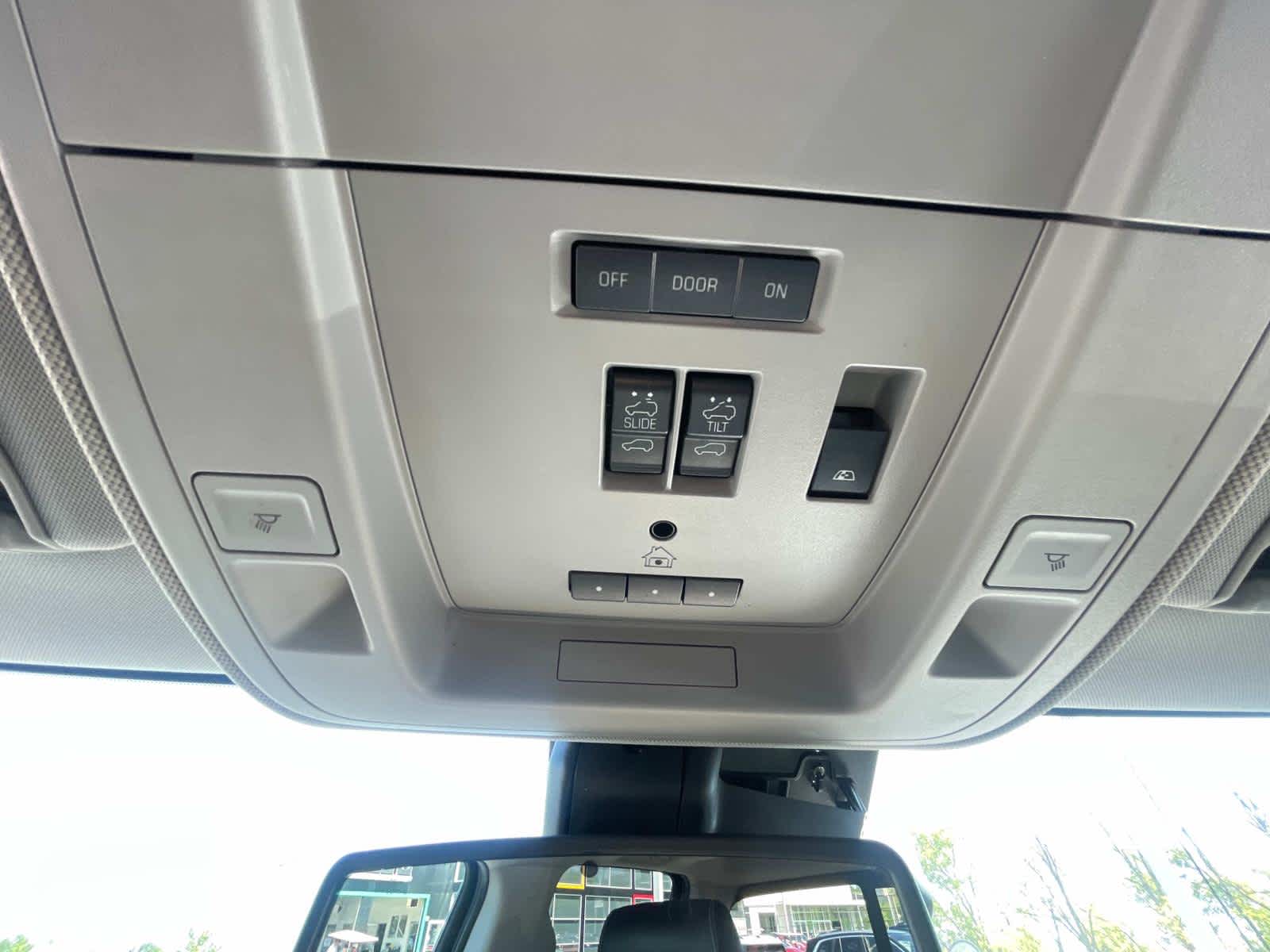 2018 GMC Sierra 2500HD Denali 4WD Crew Cab 153.7 31