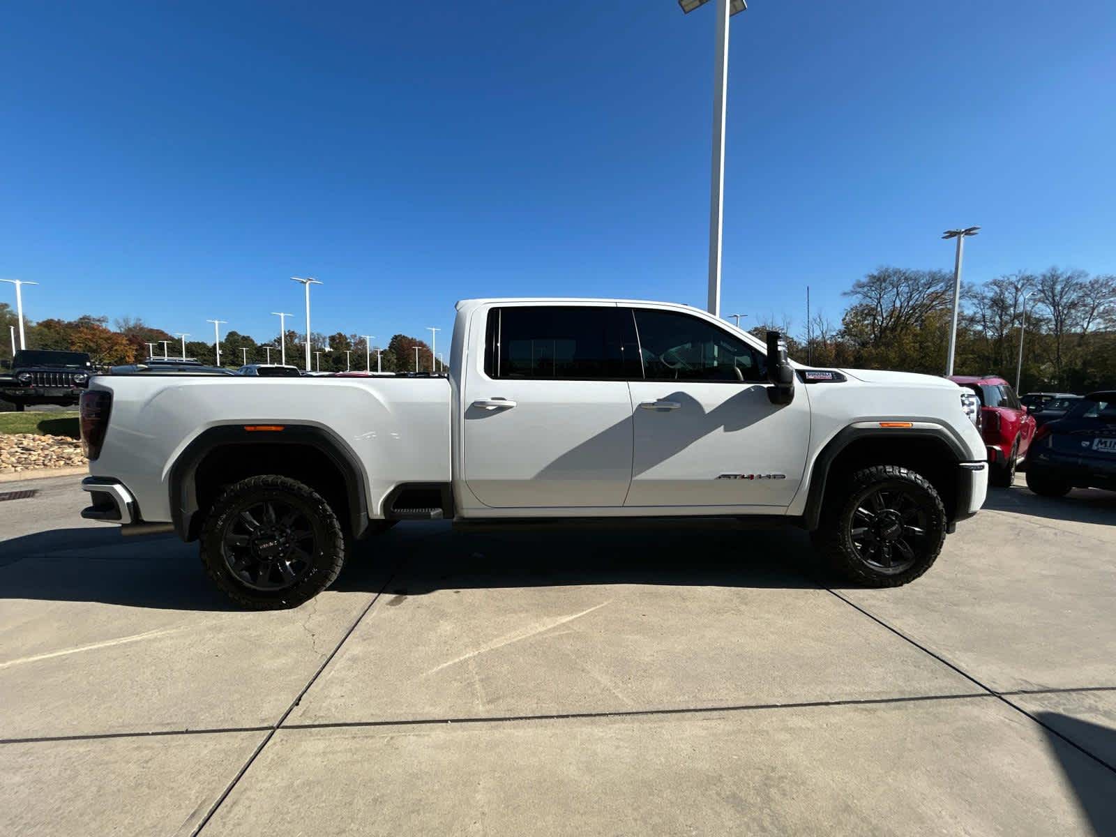 2024 GMC Sierra 3500HD AT4 4WD Crew Cab 159 5