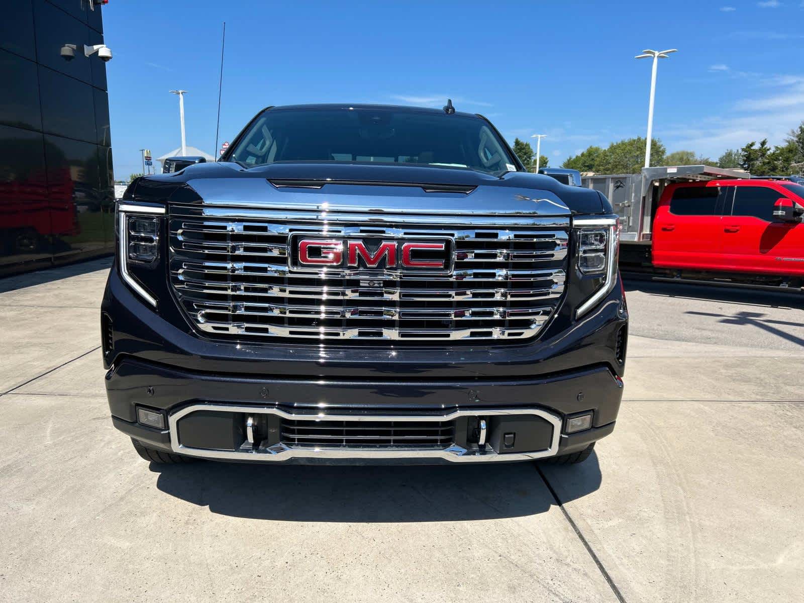 2023 GMC Sierra 1500 Denali 4WD Crew Cab 147 3