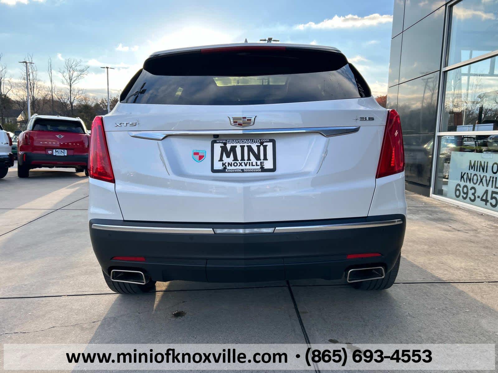 2017 Cadillac XT5 Premium Luxury FWD 7