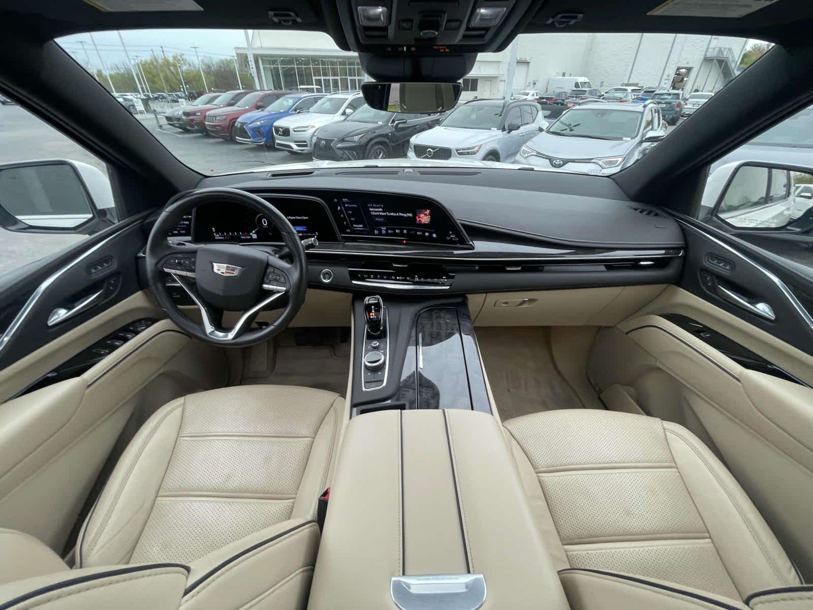 2021 Cadillac Escalade Premium Luxury 13