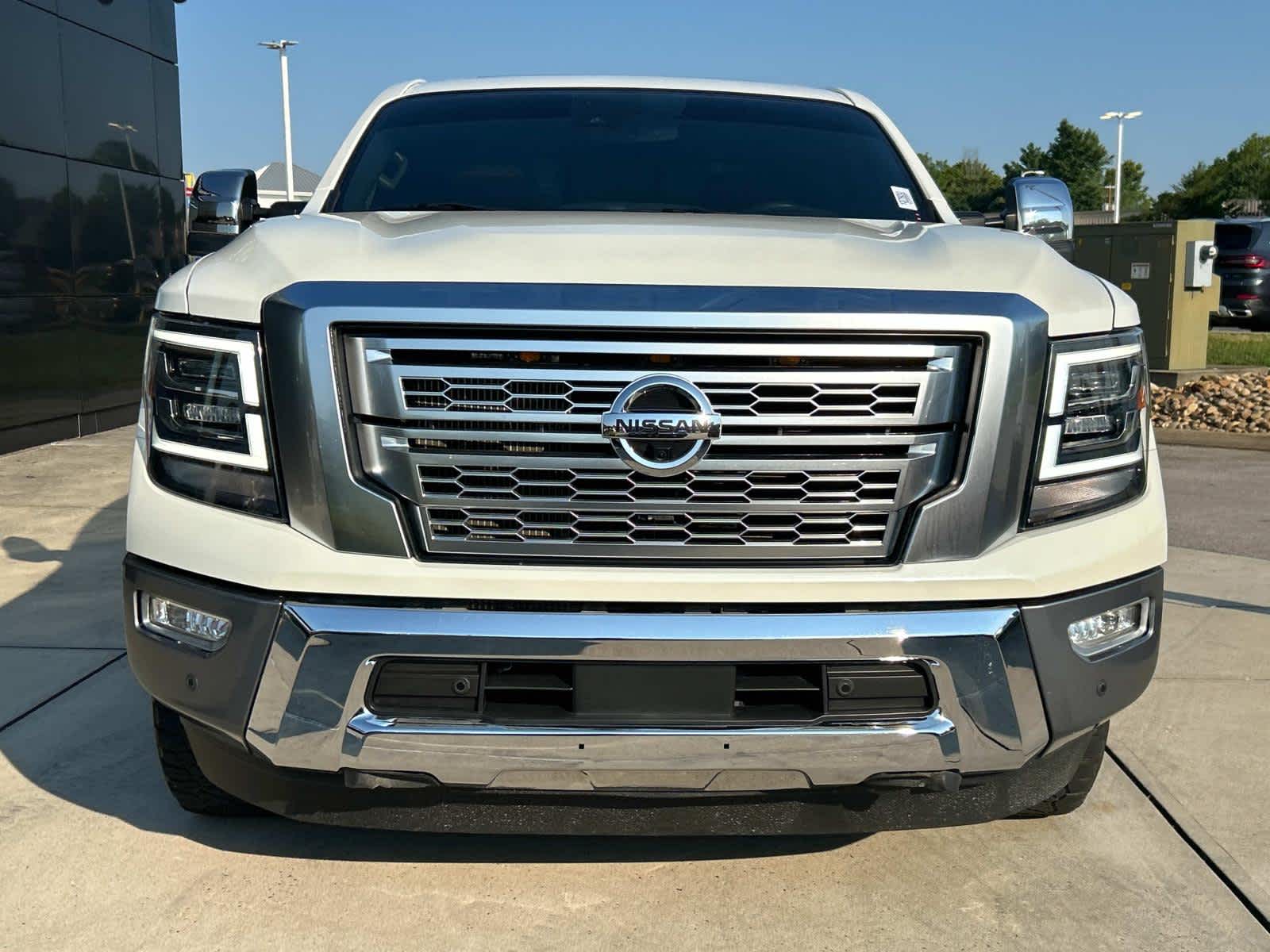 2022 Nissan Titan XD Platinum Reserve 4x4 Crew Cab 3