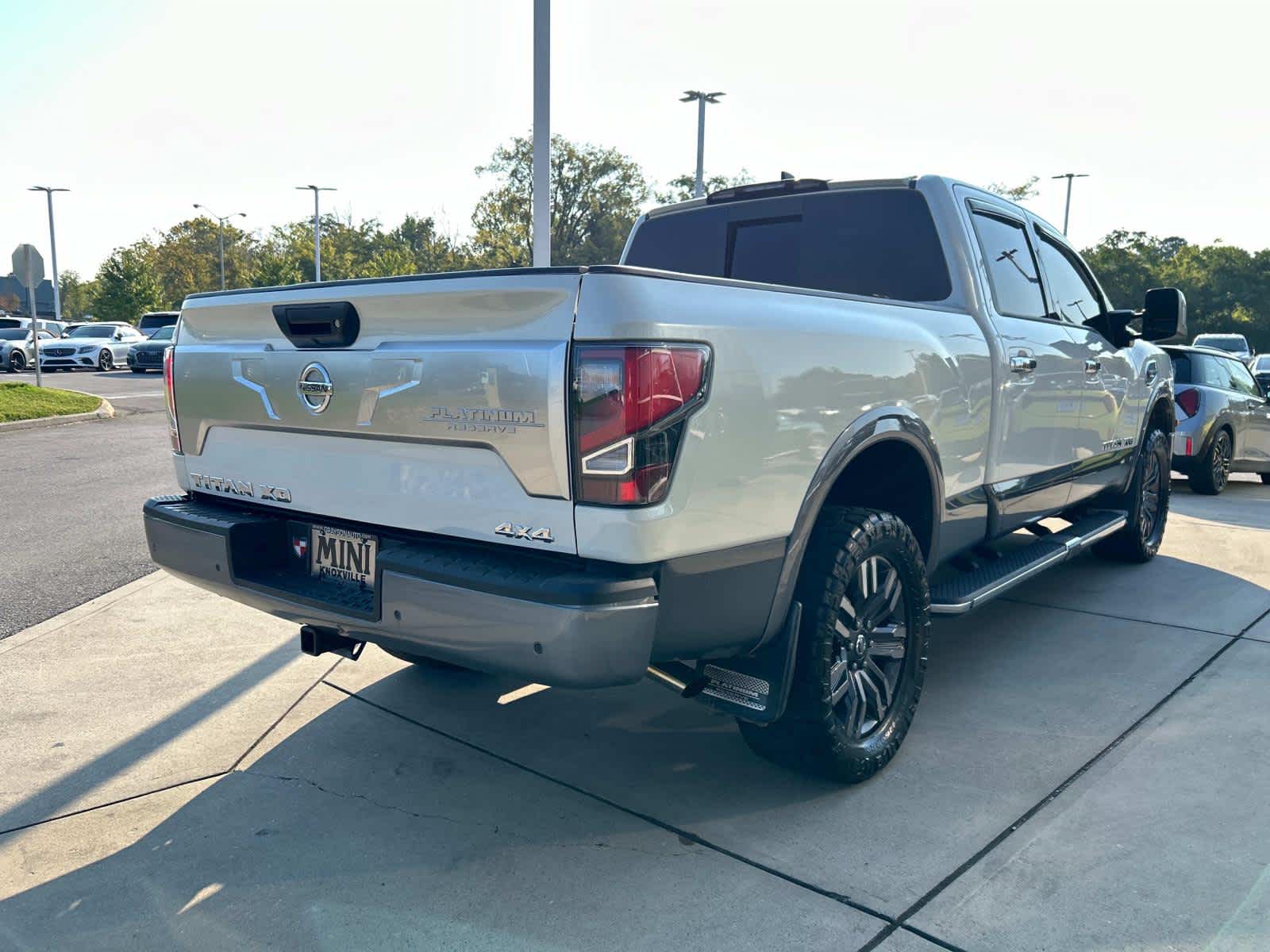 2022 Nissan Titan XD Platinum Reserve 4x4 Crew Cab 6