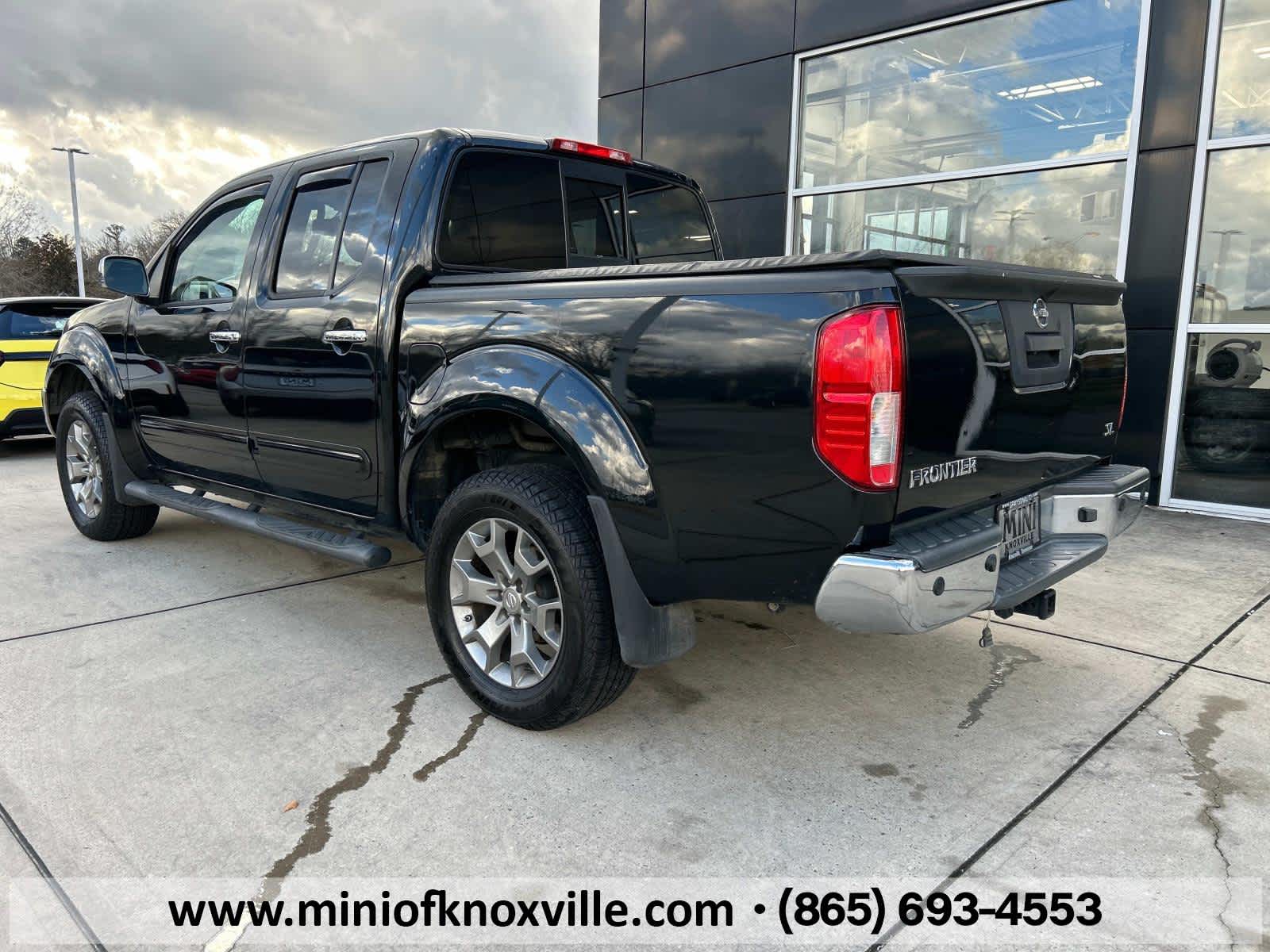 2019 Nissan Frontier SL 8