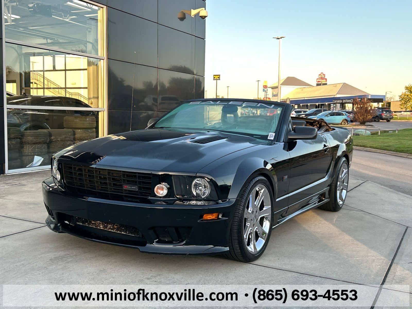 2006 Ford Mustang GT Deluxe 2