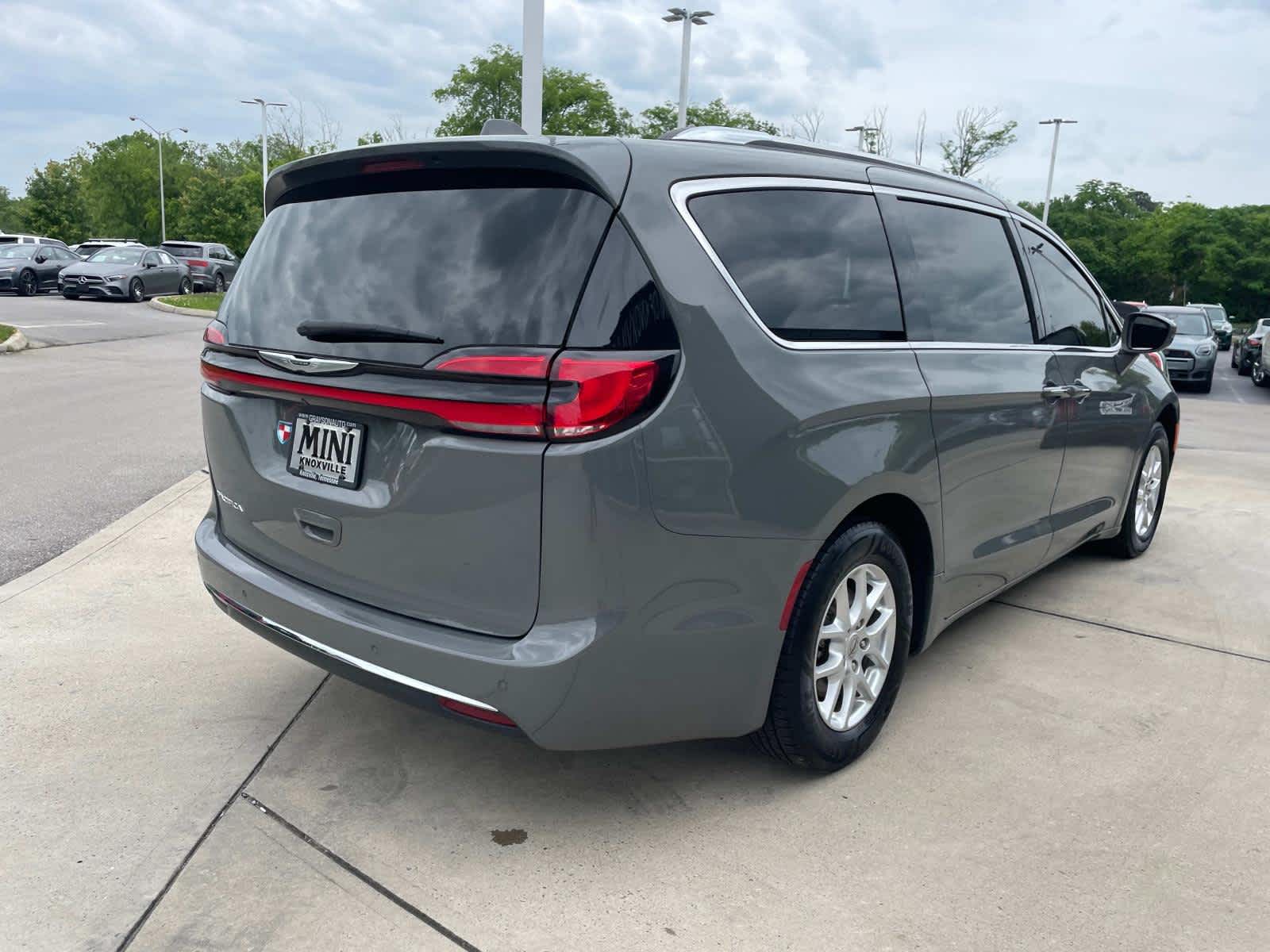 2021 Chrysler Pacifica Touring L 3
