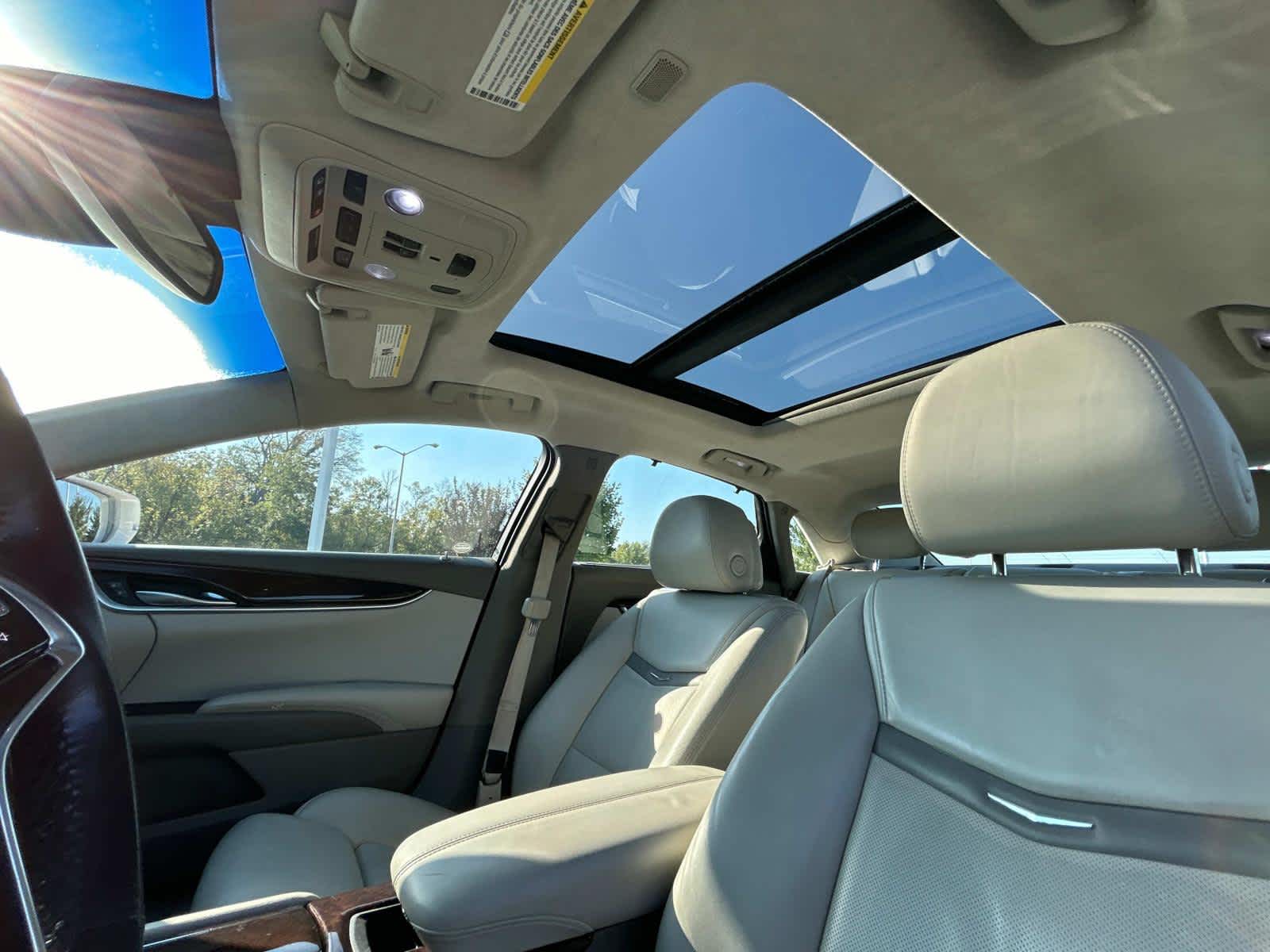 2013 Cadillac XTS Platinum 11