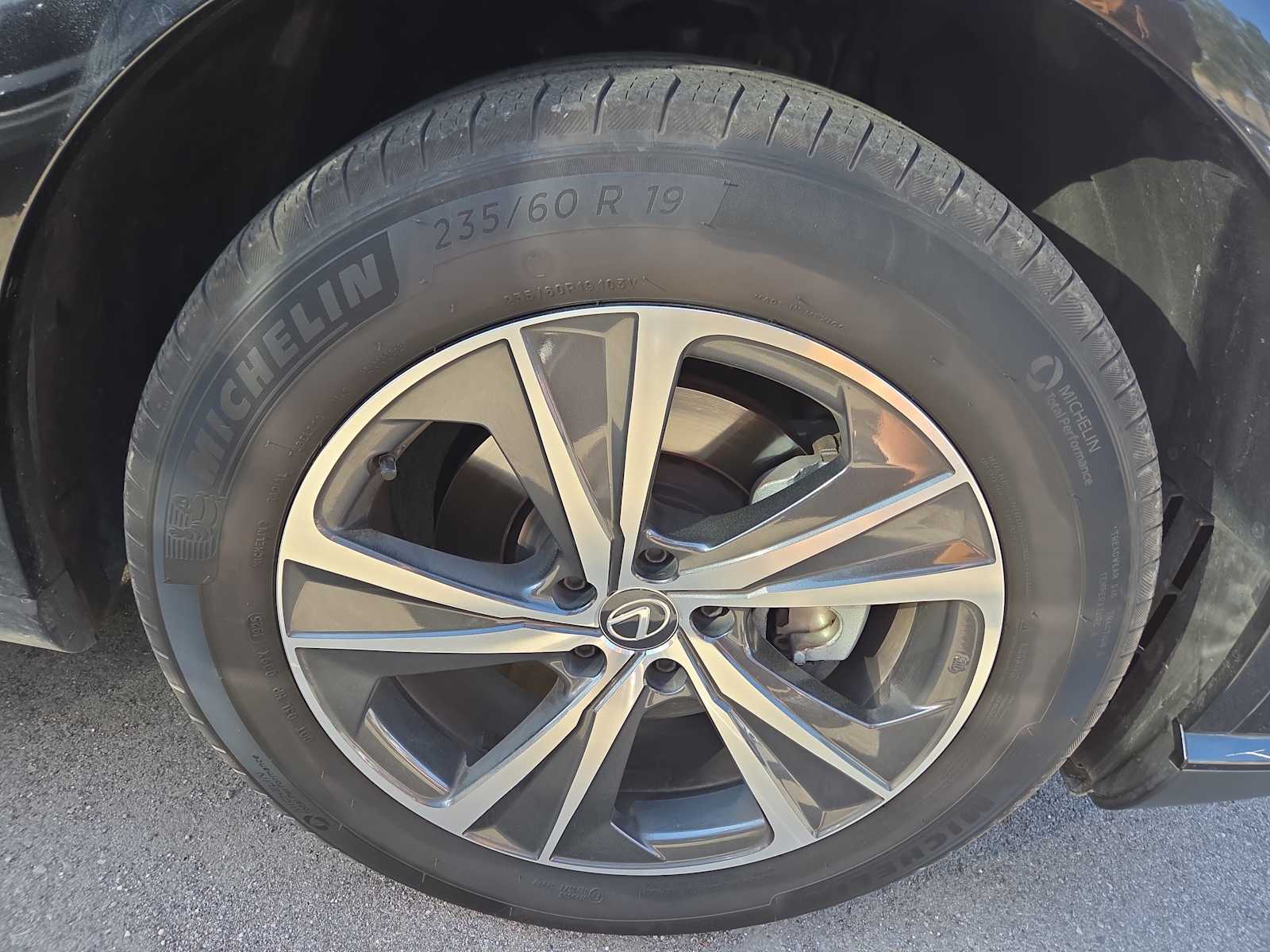 View vehicle photo 2