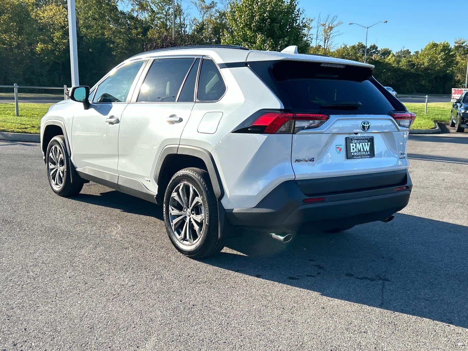 2024 Toyota RAV4 Hybrid XLE Premium 5