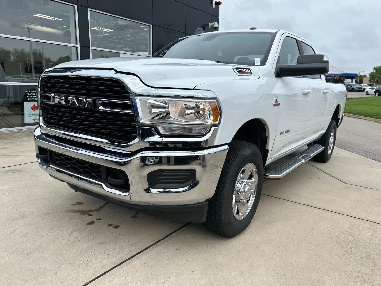 2022 Ram 2500 Big Horn 4x4 Crew Cab 64 Box 2