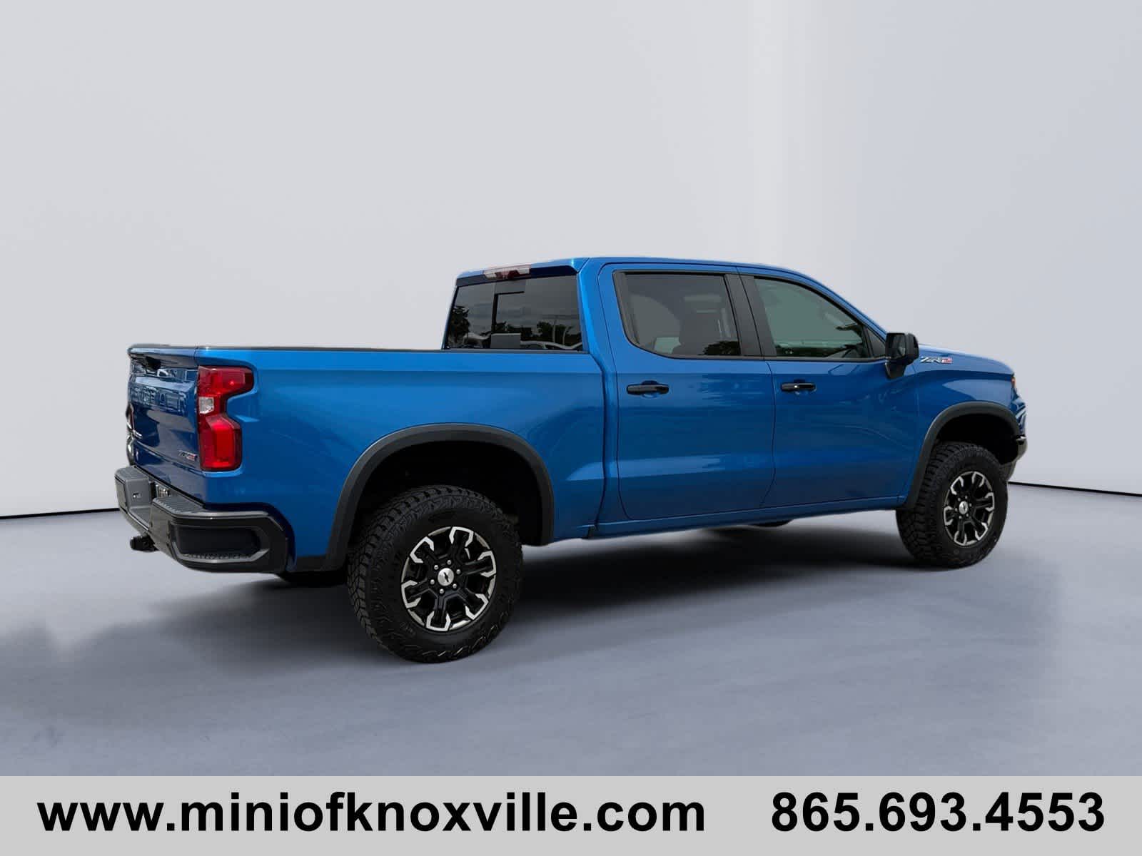 View vehicle photo 6