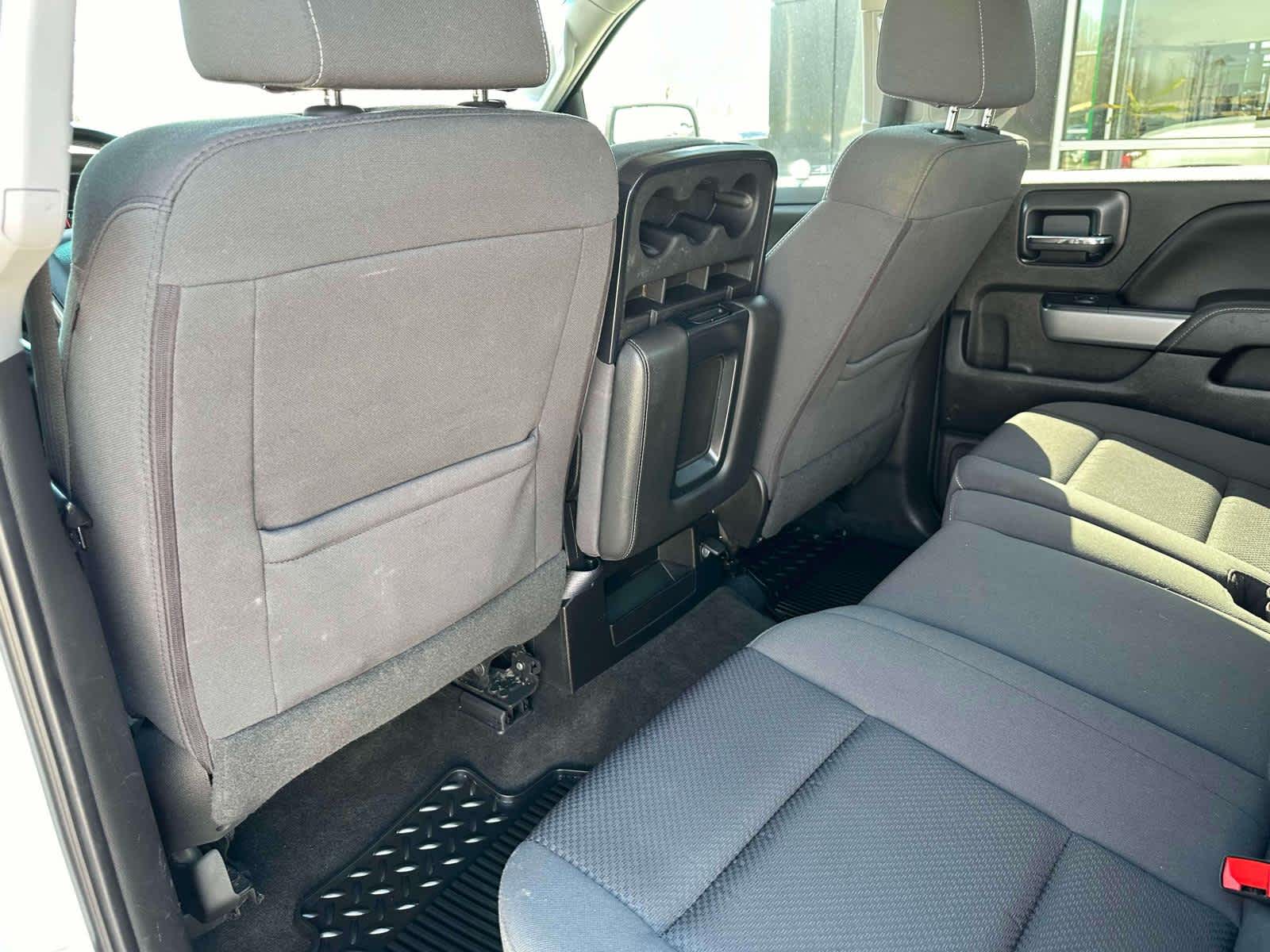 2018 Chevrolet Silverado 1500 LT 4WD Crew Cab 153.0 17