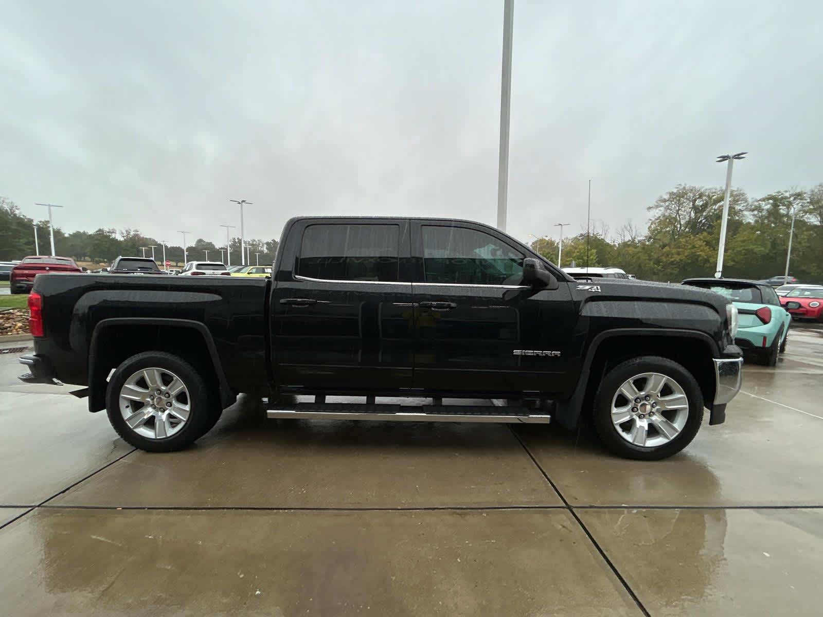 2016 GMC Sierra 1500 SLE 4WD Crew Cab 143.5 4