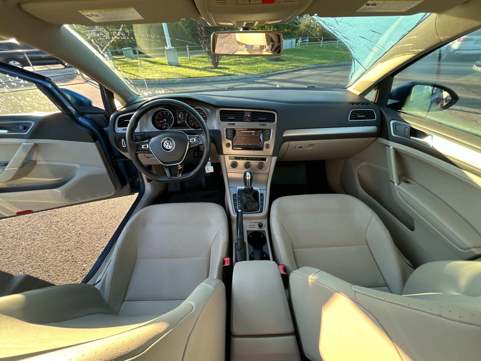 2015 Volkswagen Golf TSI S w/Sunroof 13