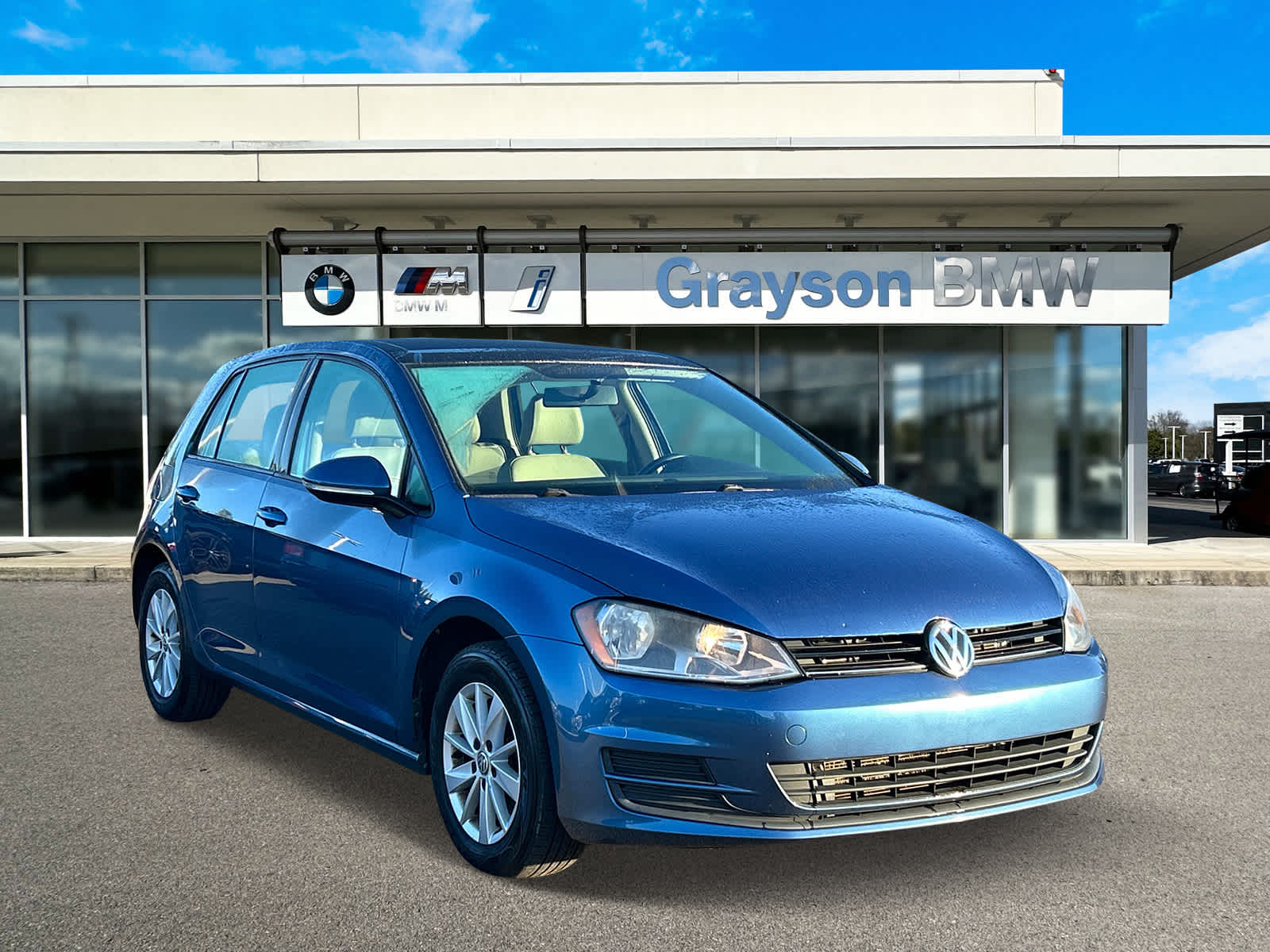 2015 Volkswagen Golf TSI S w/Sunroof 1