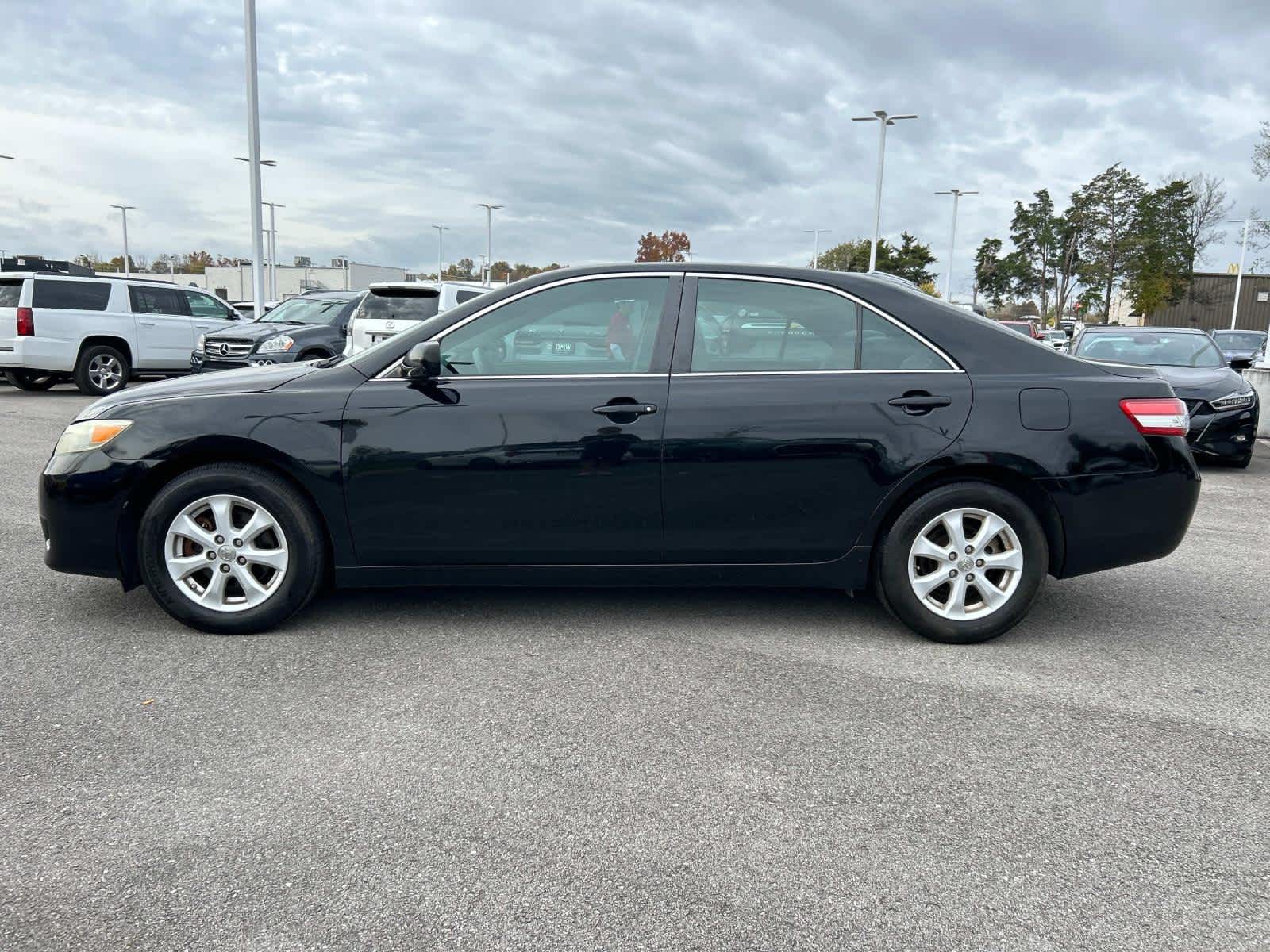 2011 Toyota Camry LE 6