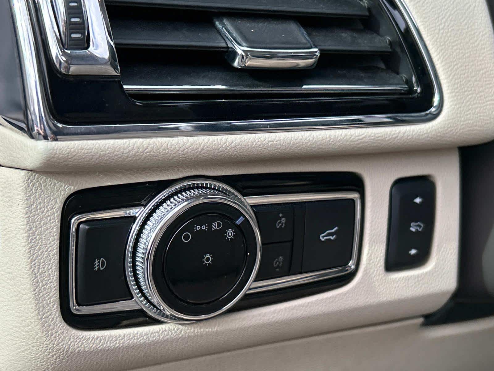 2019 Lincoln Navigator Reserve 21