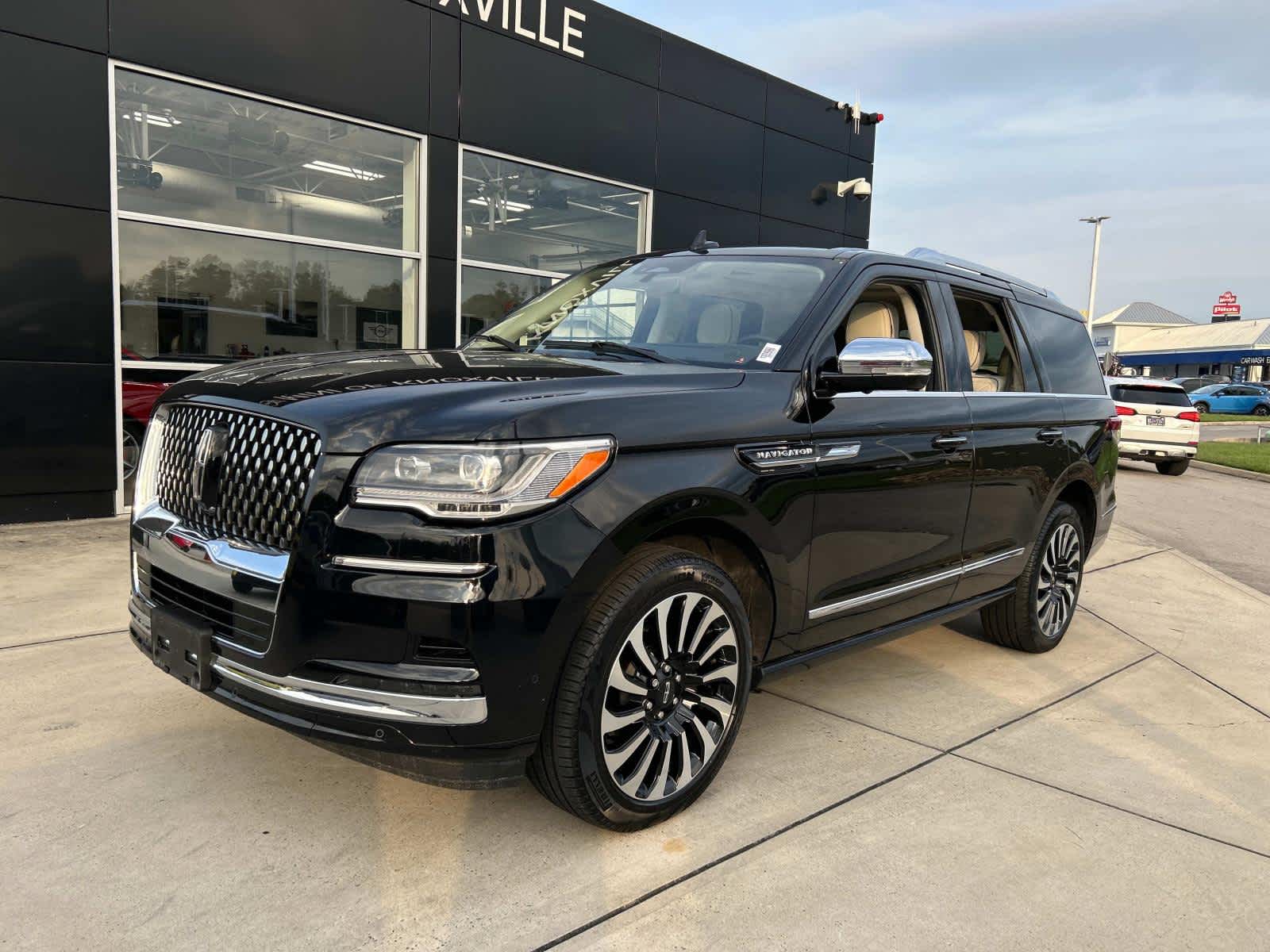 2023 Lincoln Navigator Black Label 2