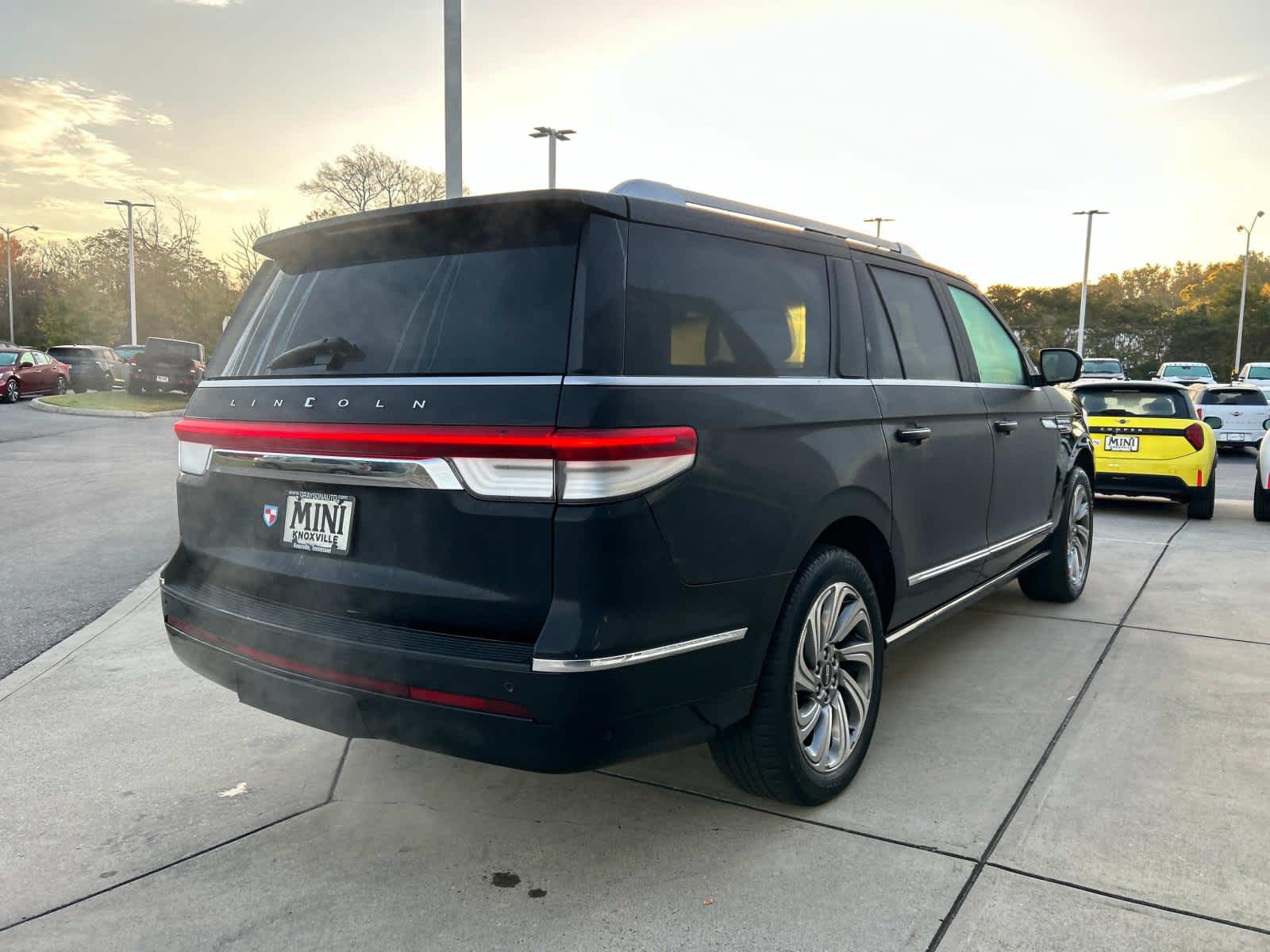 2022 Lincoln Navigator L Standard 6