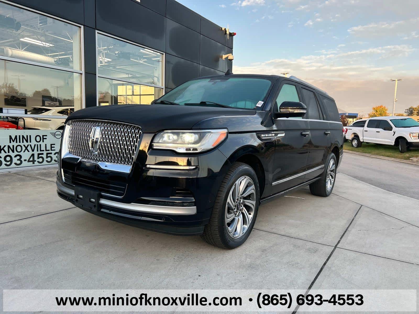 2022 Lincoln Navigator L Standard 2