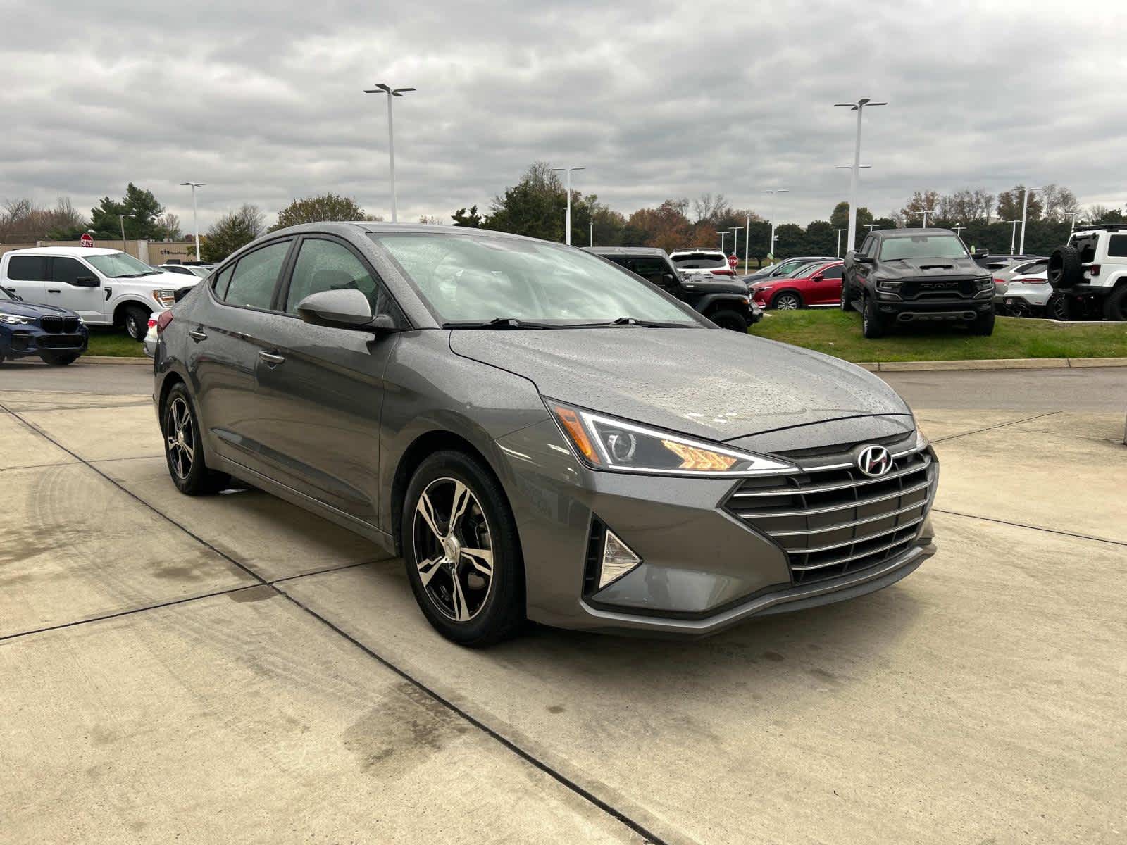 2019 Hyundai Elantra SE 4