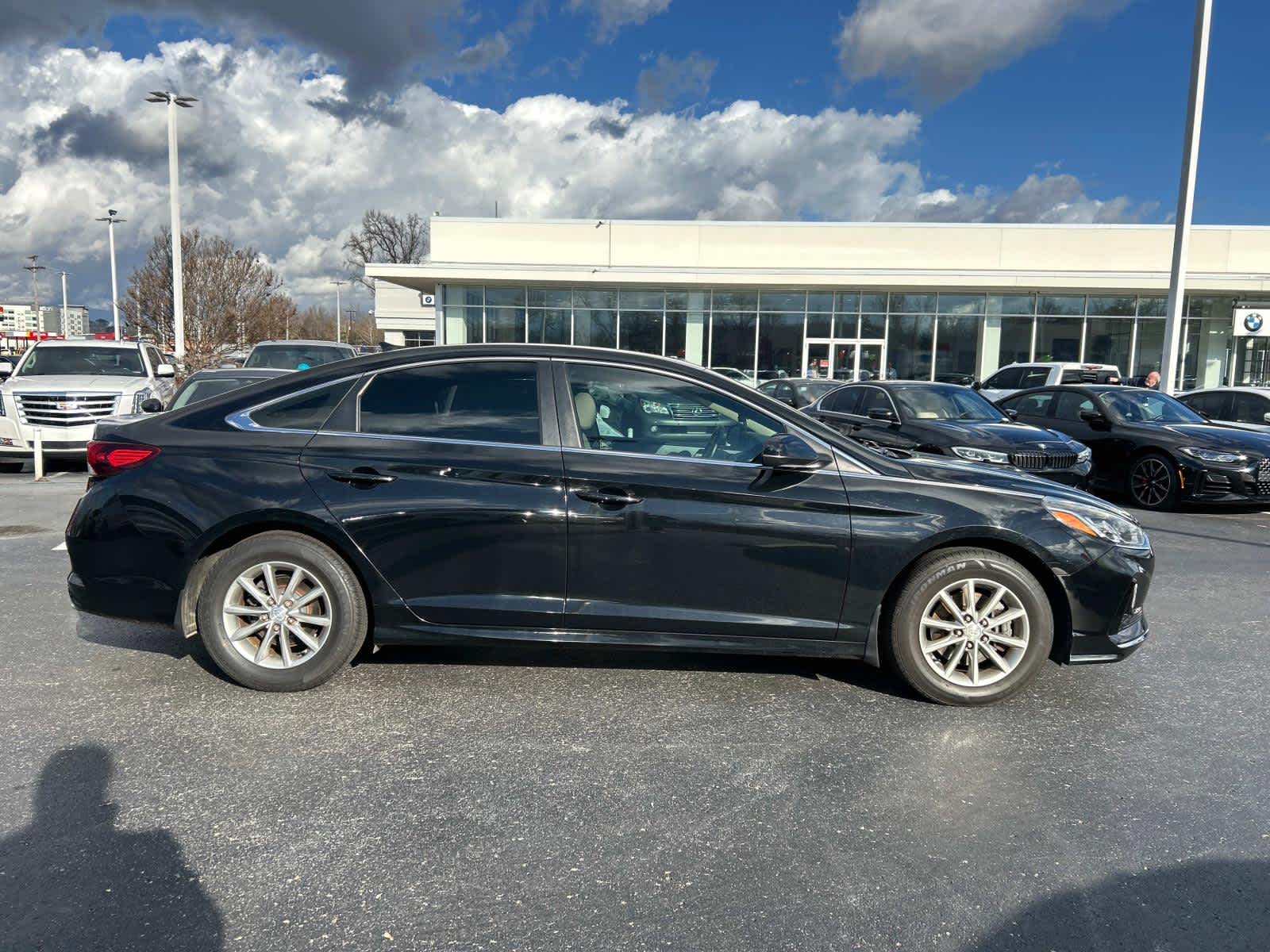 2018 Hyundai Sonata SE 2