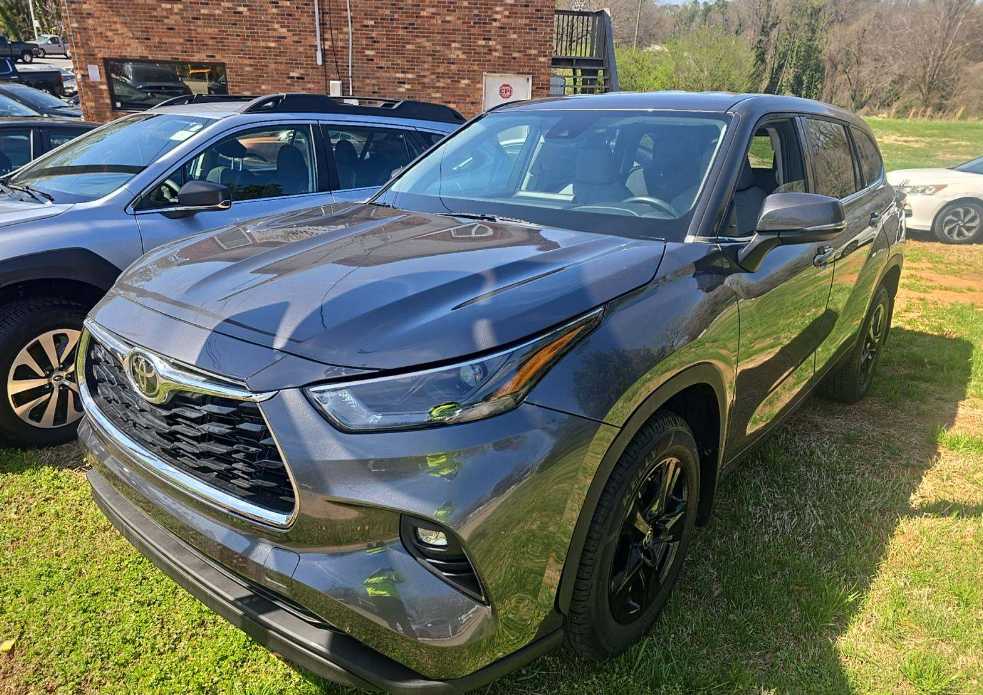 2022 Toyota Highlander LE AWD