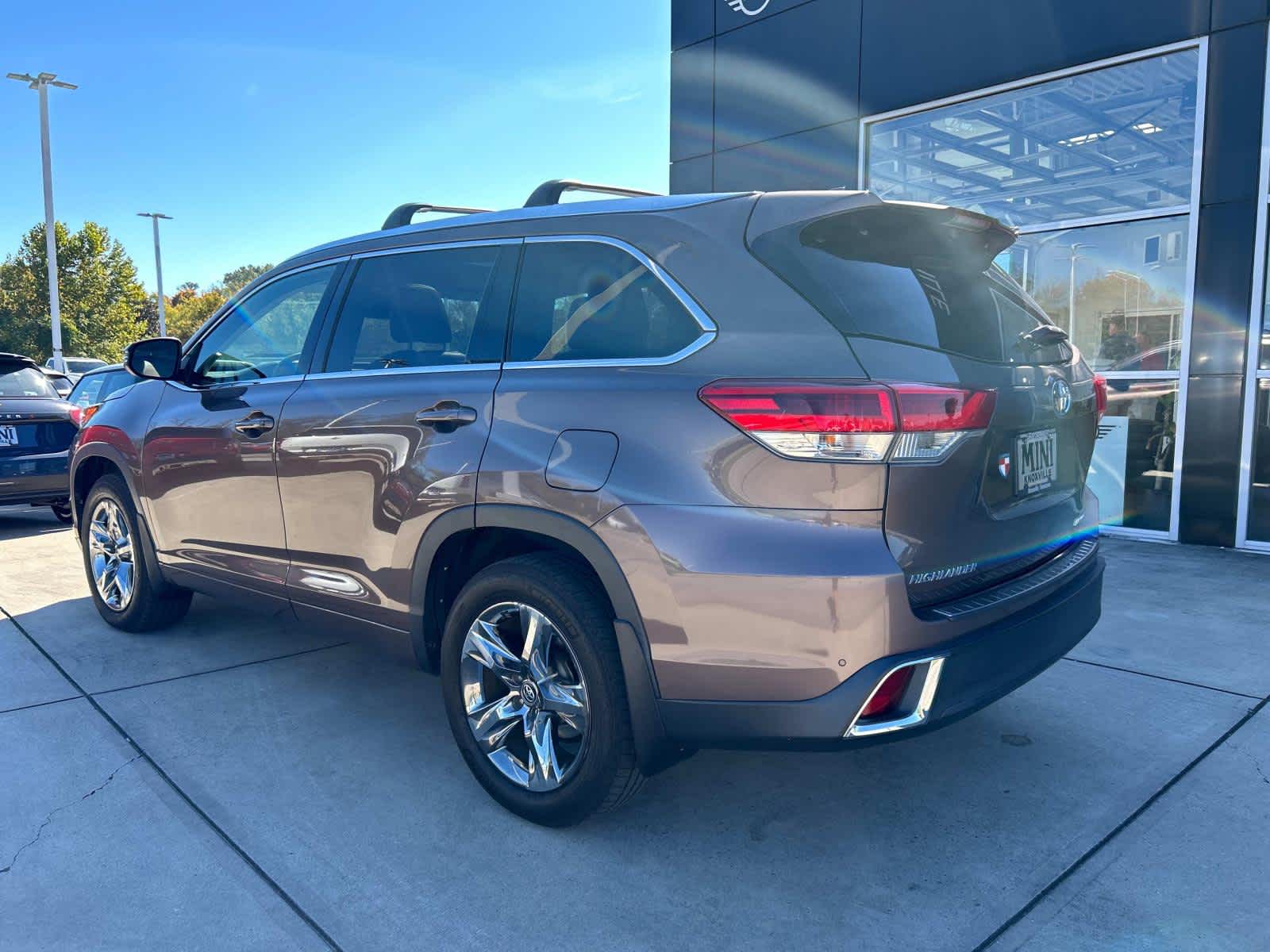 2017 Toyota Highlander Limited Platinum 8