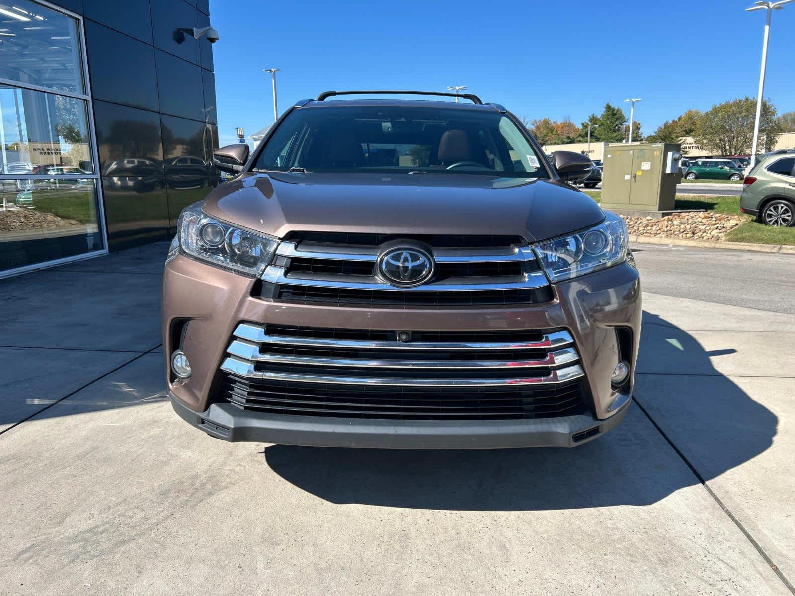 2017 Toyota Highlander Limited Platinum 3