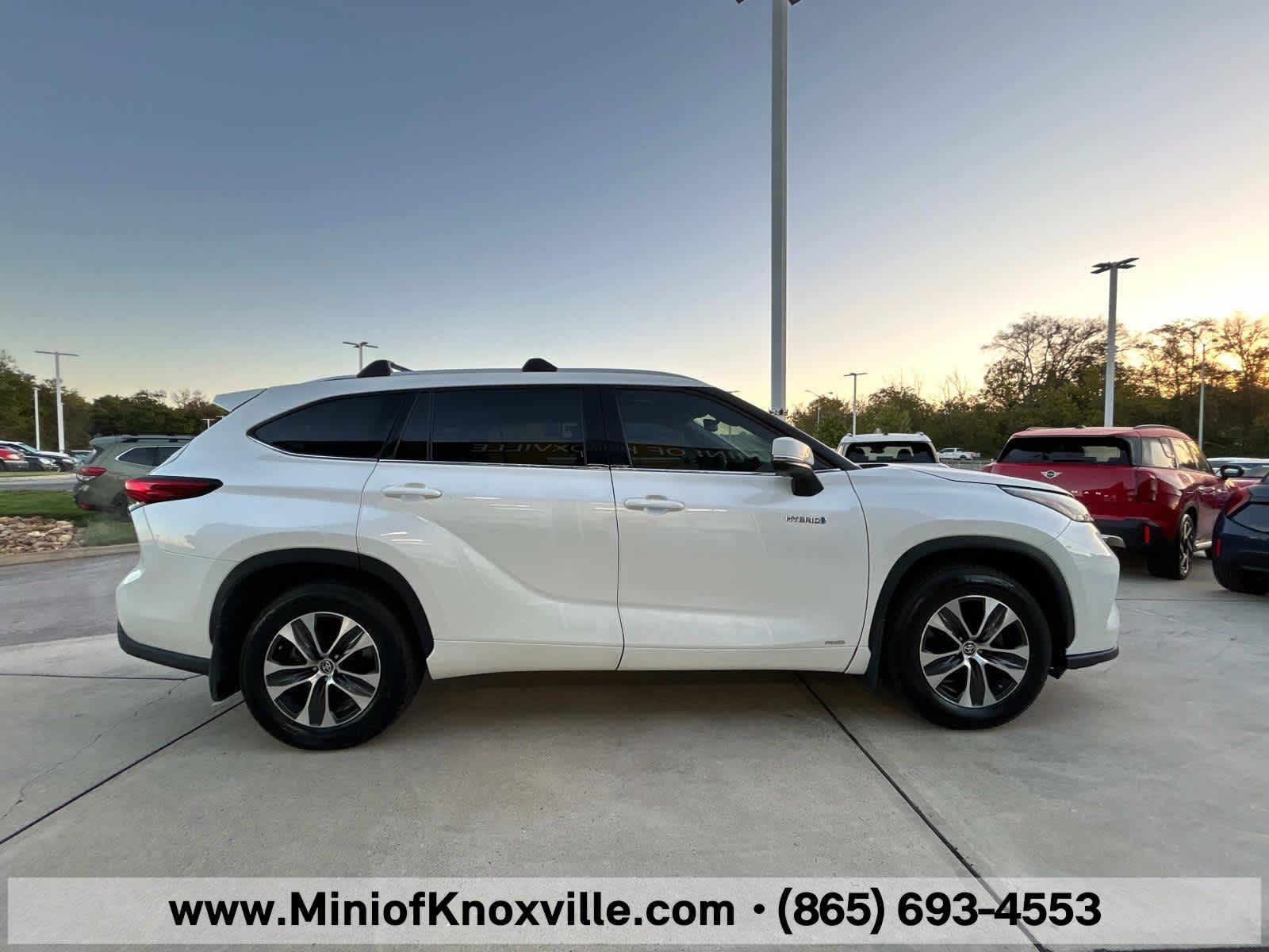 2021 Toyota Highlander Hybrid XLE 5