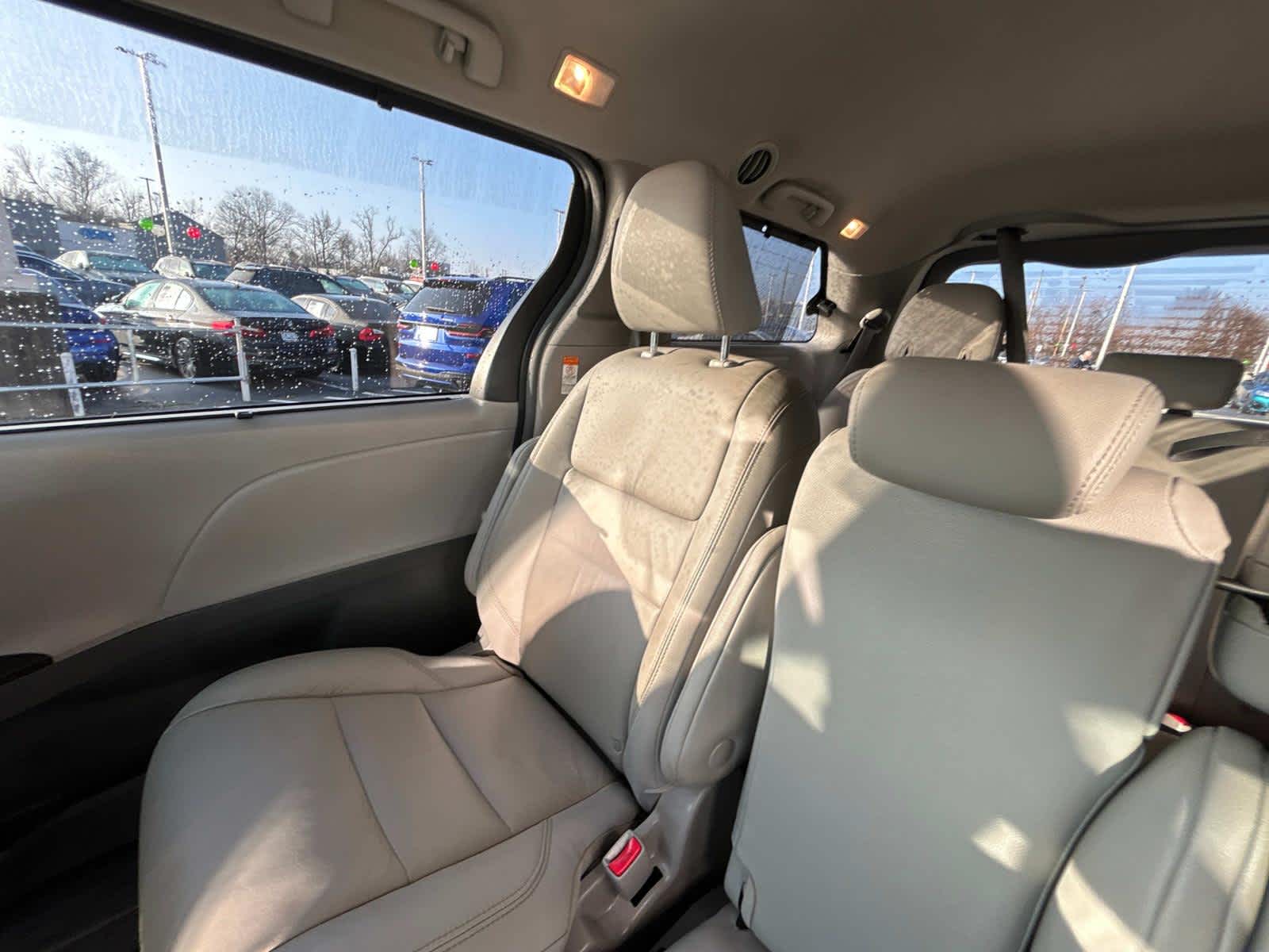 2019 Toyota Sienna XLE Premium 15